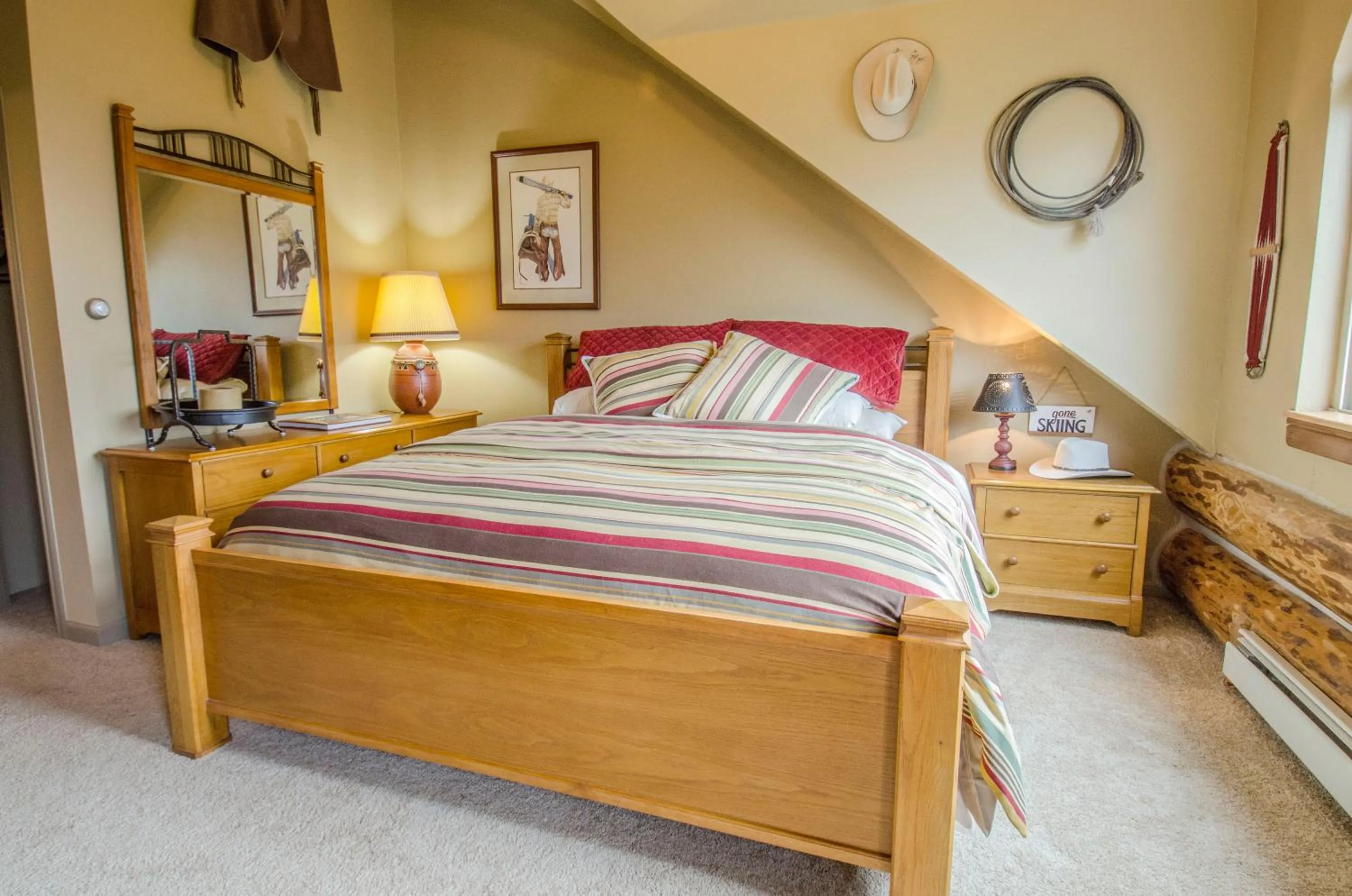 Bed in The Silver Lake Lodge - Adults Only