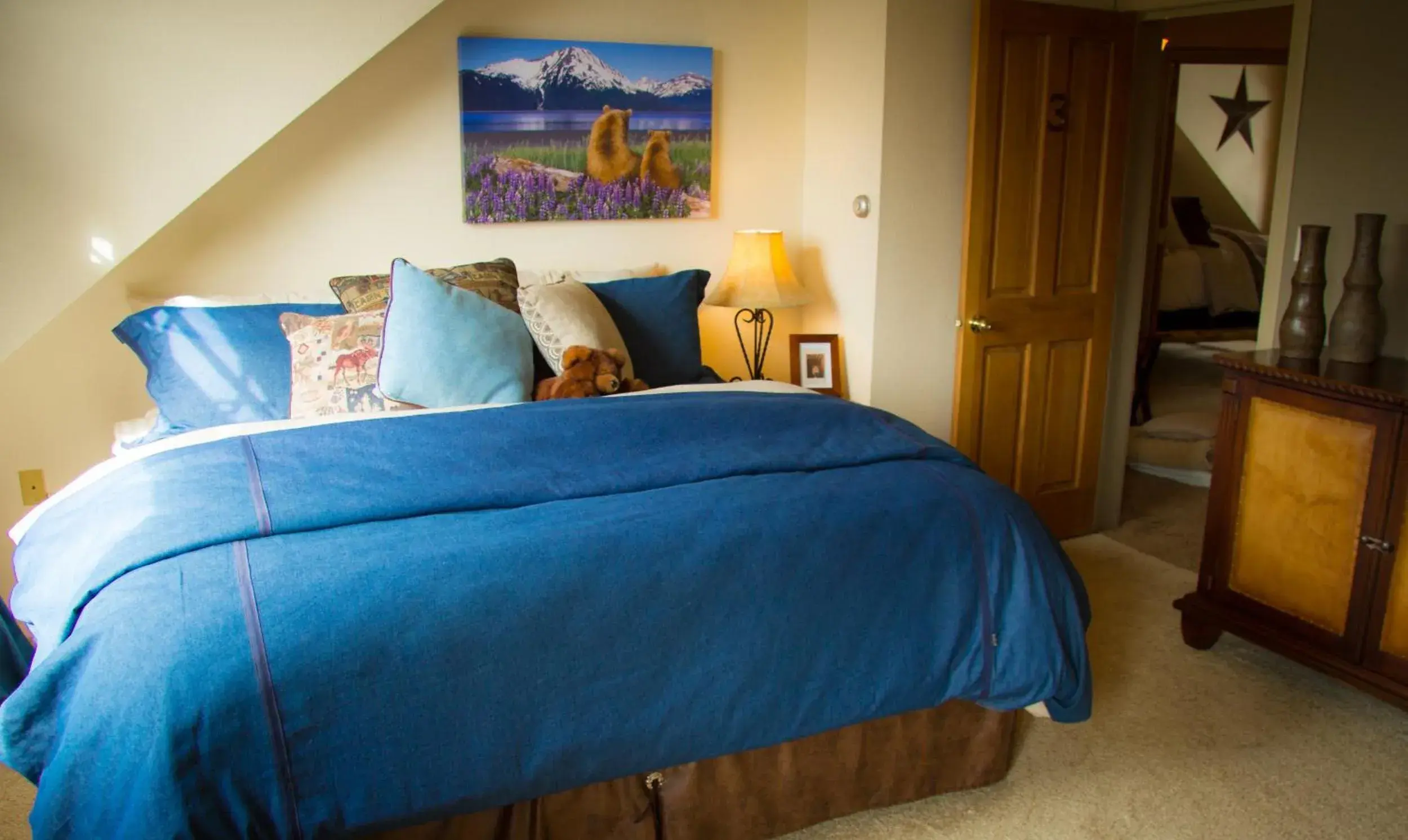 Bed in The Silver Lake Lodge - Adults Only Bed in The Silver Lake Lodge - Adults Only