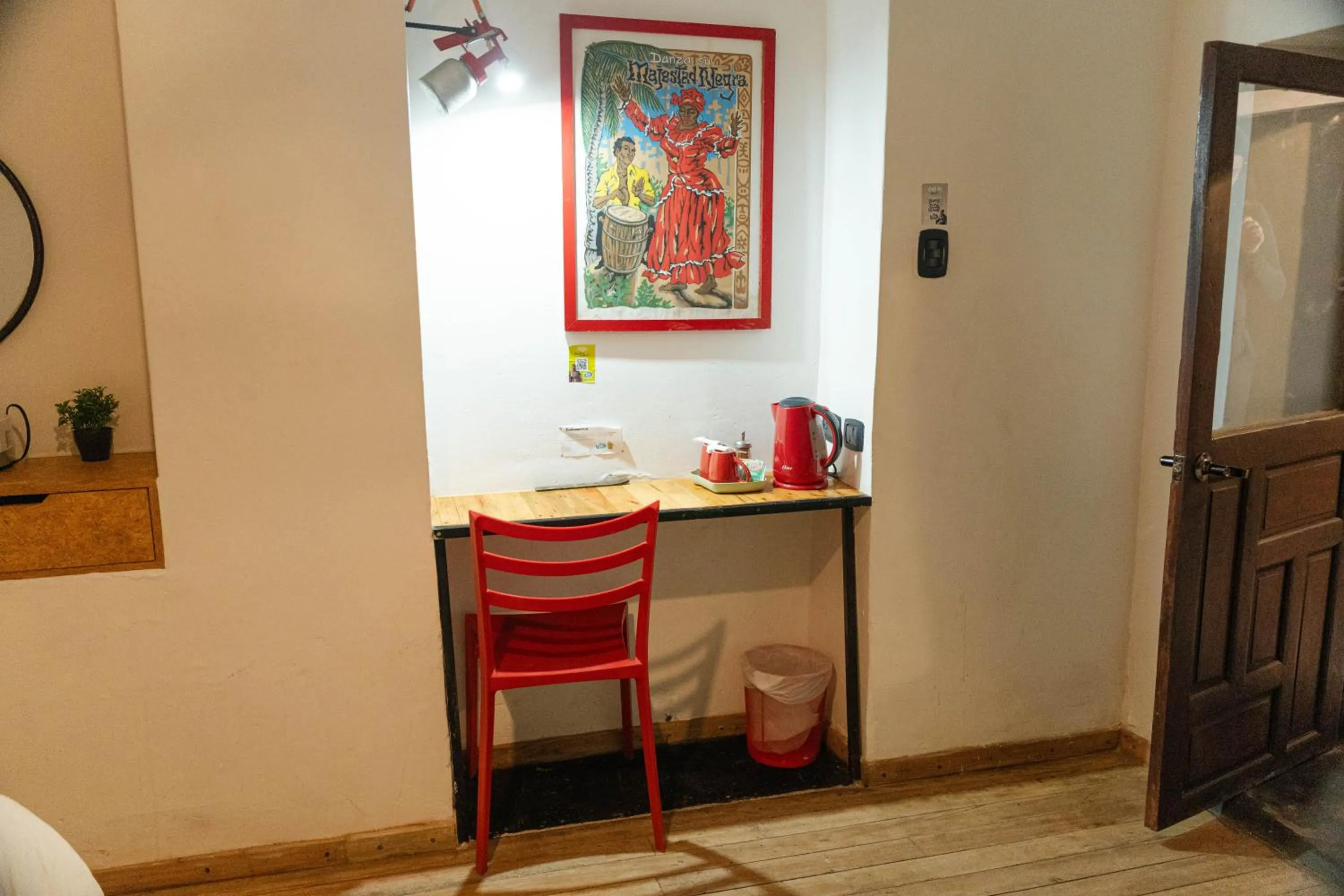 Coffee/tea facilities in Supertramp Hostel Cusco