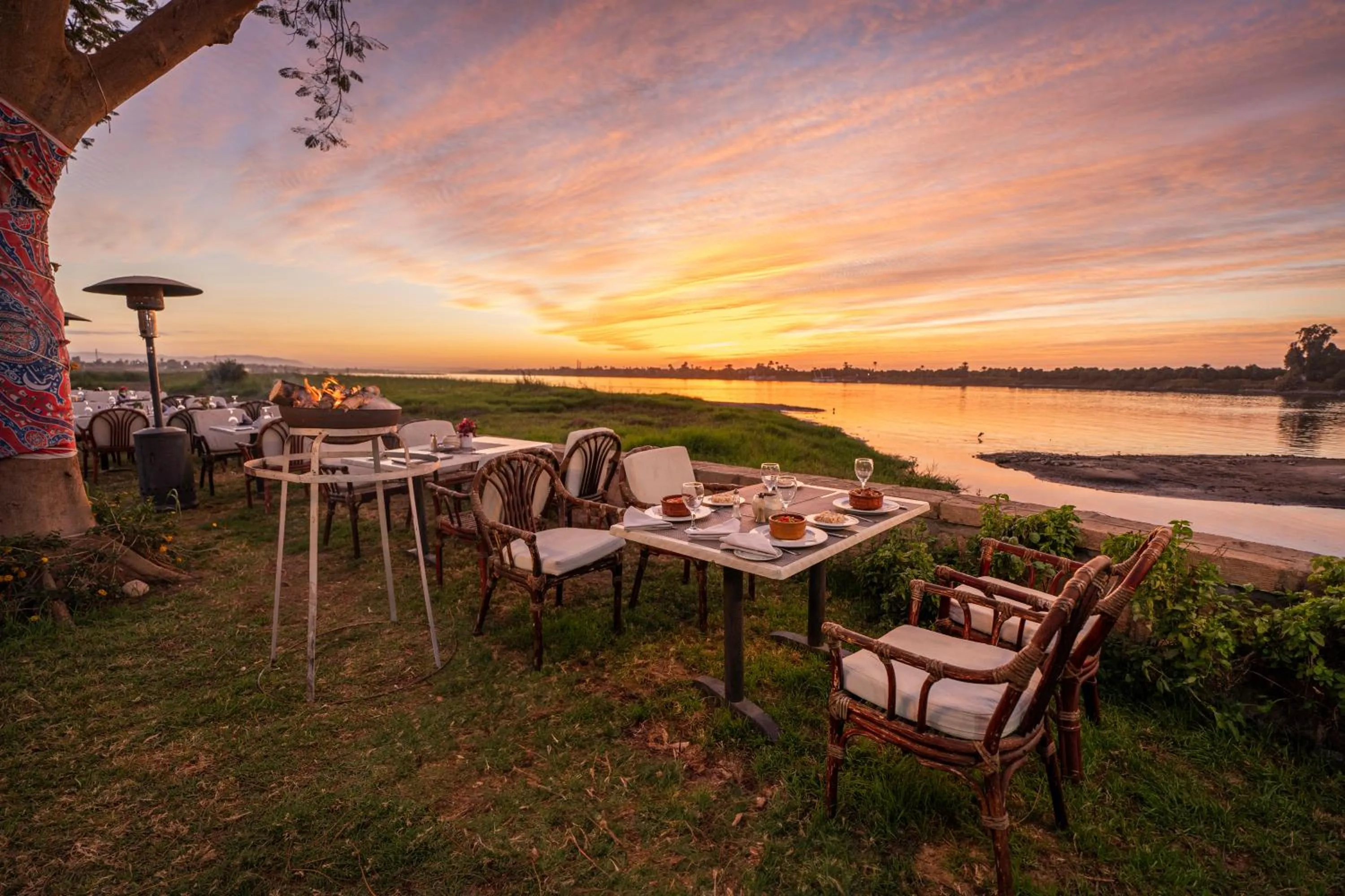 Restaurant/places to eat in Jolie Ville Hotel & Spa Kings Island Luxor