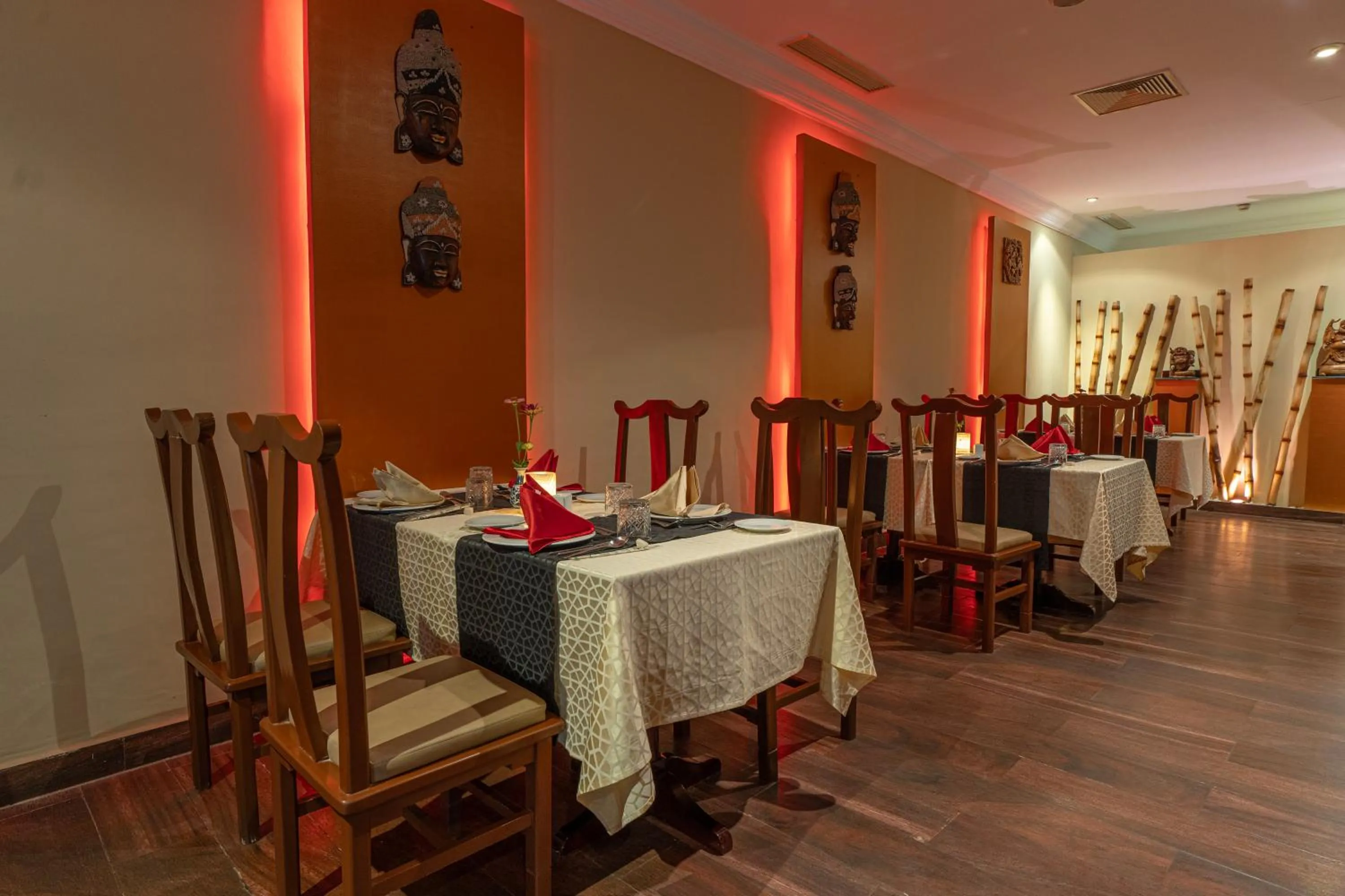 Restaurant/places to eat in Jolie Ville Hotel & Spa Kings Island Luxor