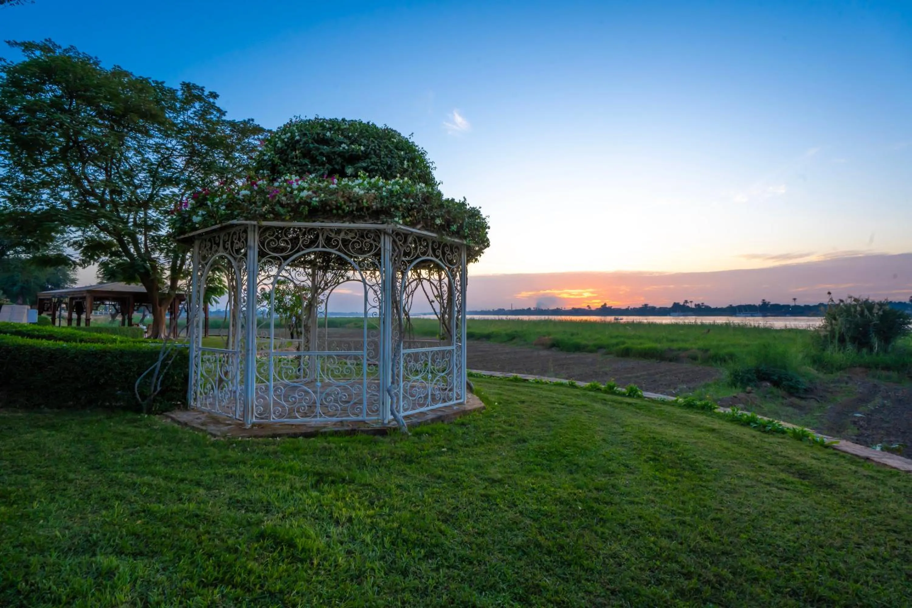 Garden in Jolie Ville Hotel & Spa Kings Island Luxor