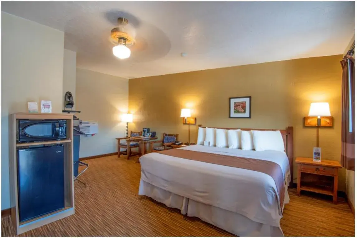 Bed in Thunderbird Lodge Bed in Thunderbird Lodge