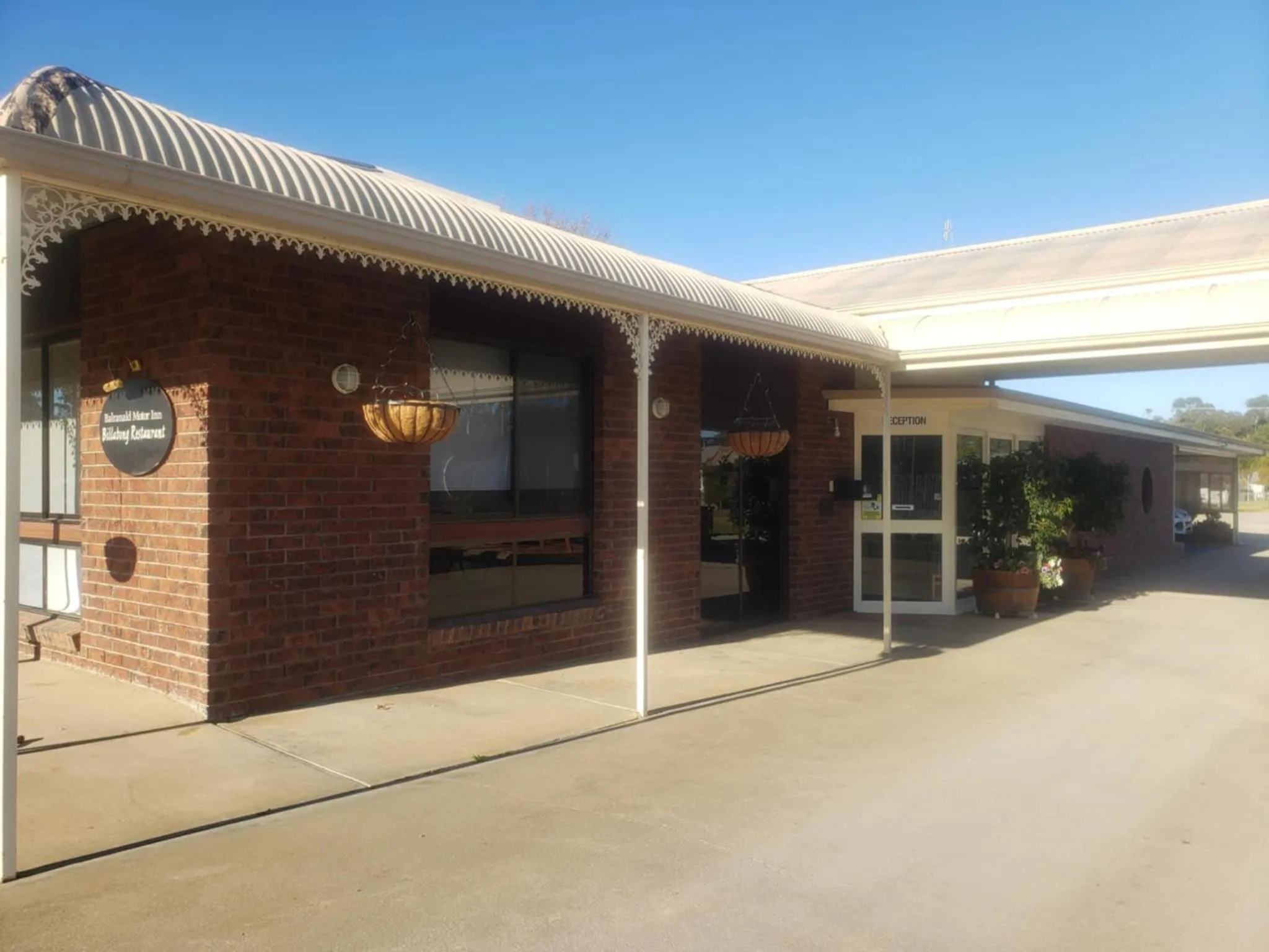 Property building in Balranald Motor Inn