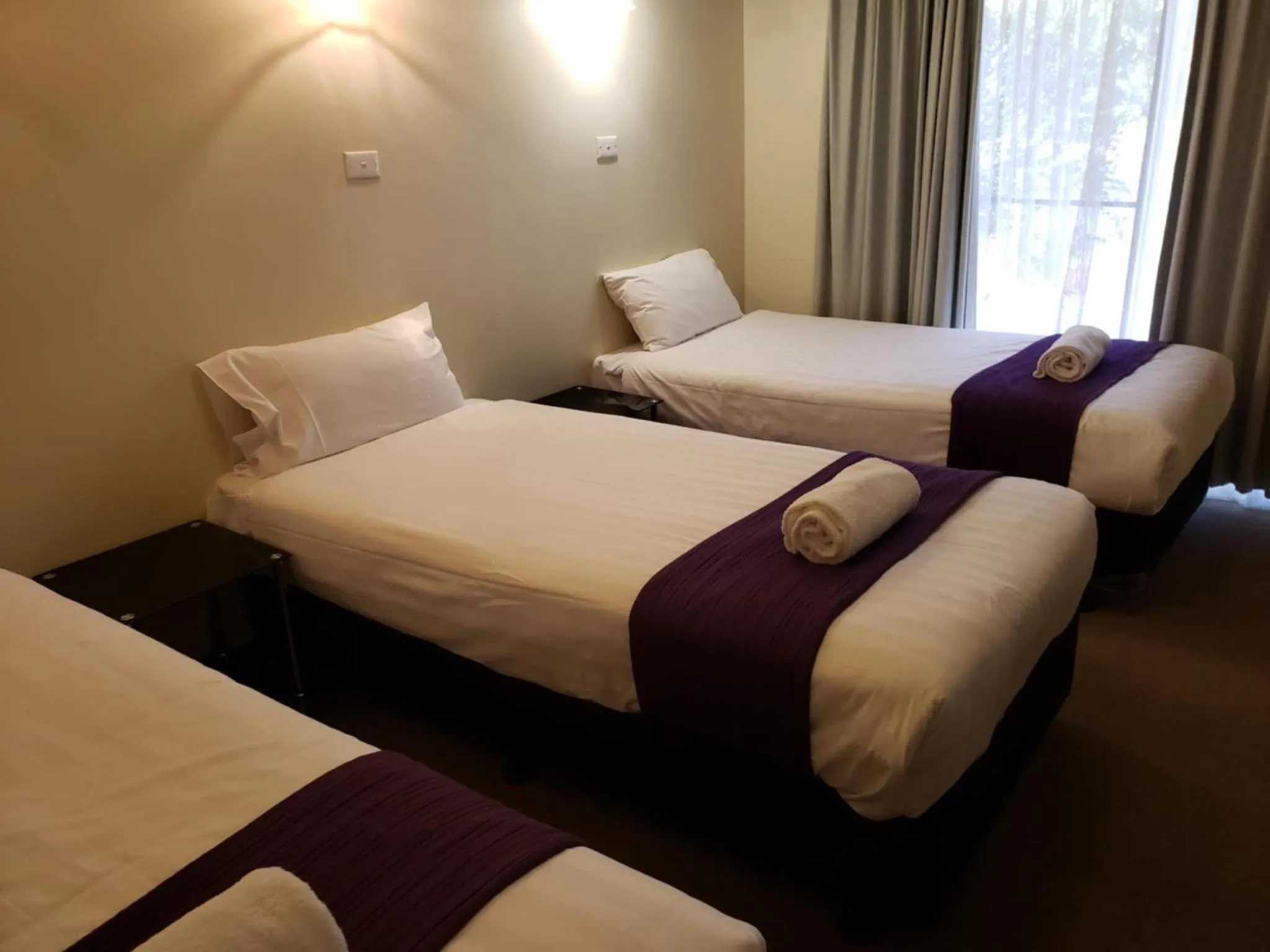 Bedroom, Bed in Balranald Motor Inn