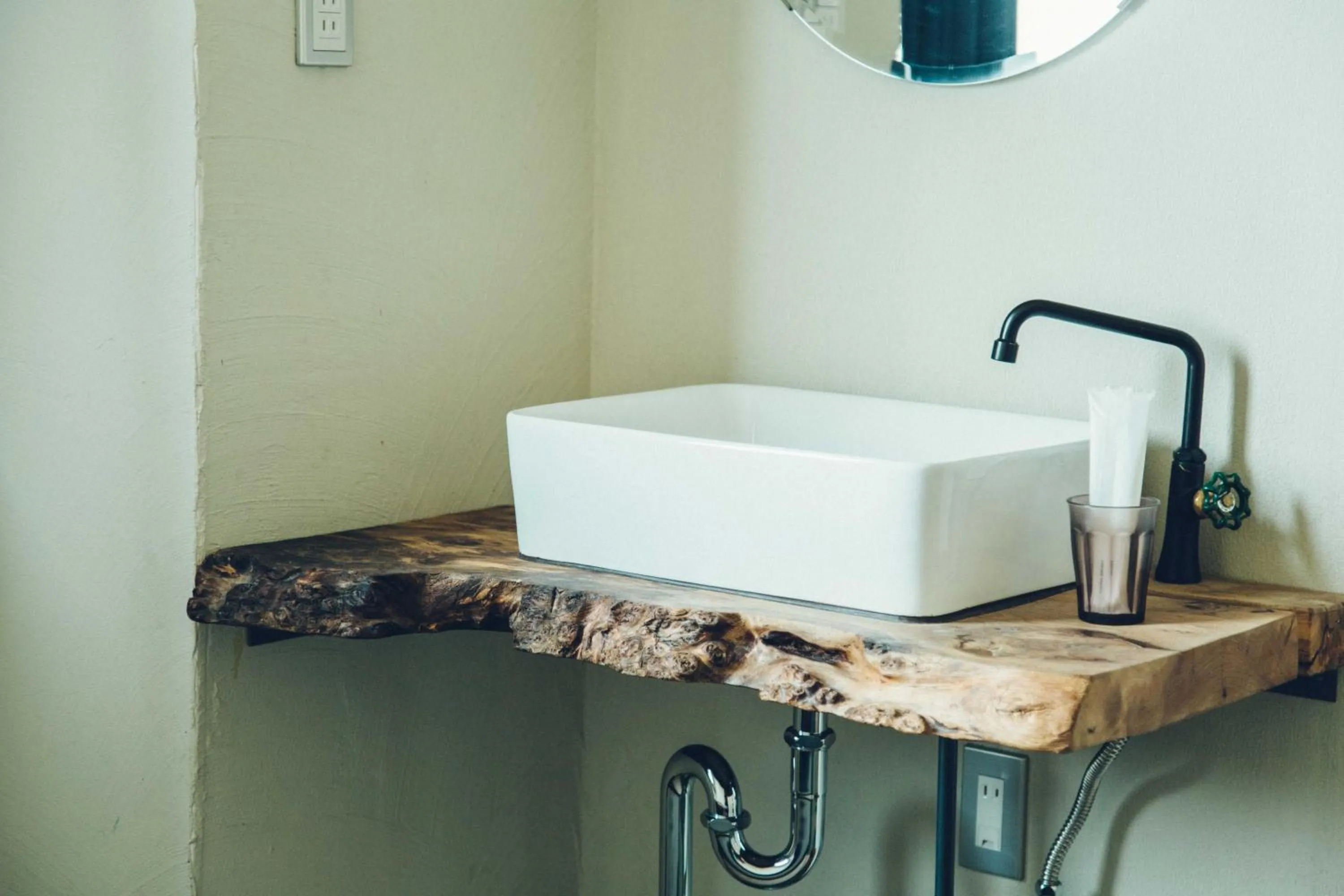 Decorative detail in Len Kyoto Kawaramachi