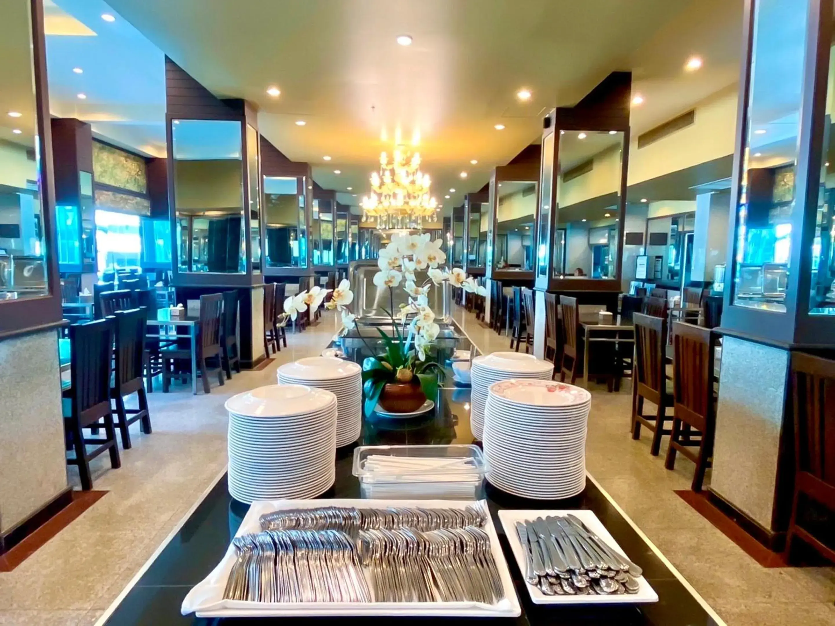 Restaurant/Places to Eat in Boutique City And Bravo Hotel Pattaya