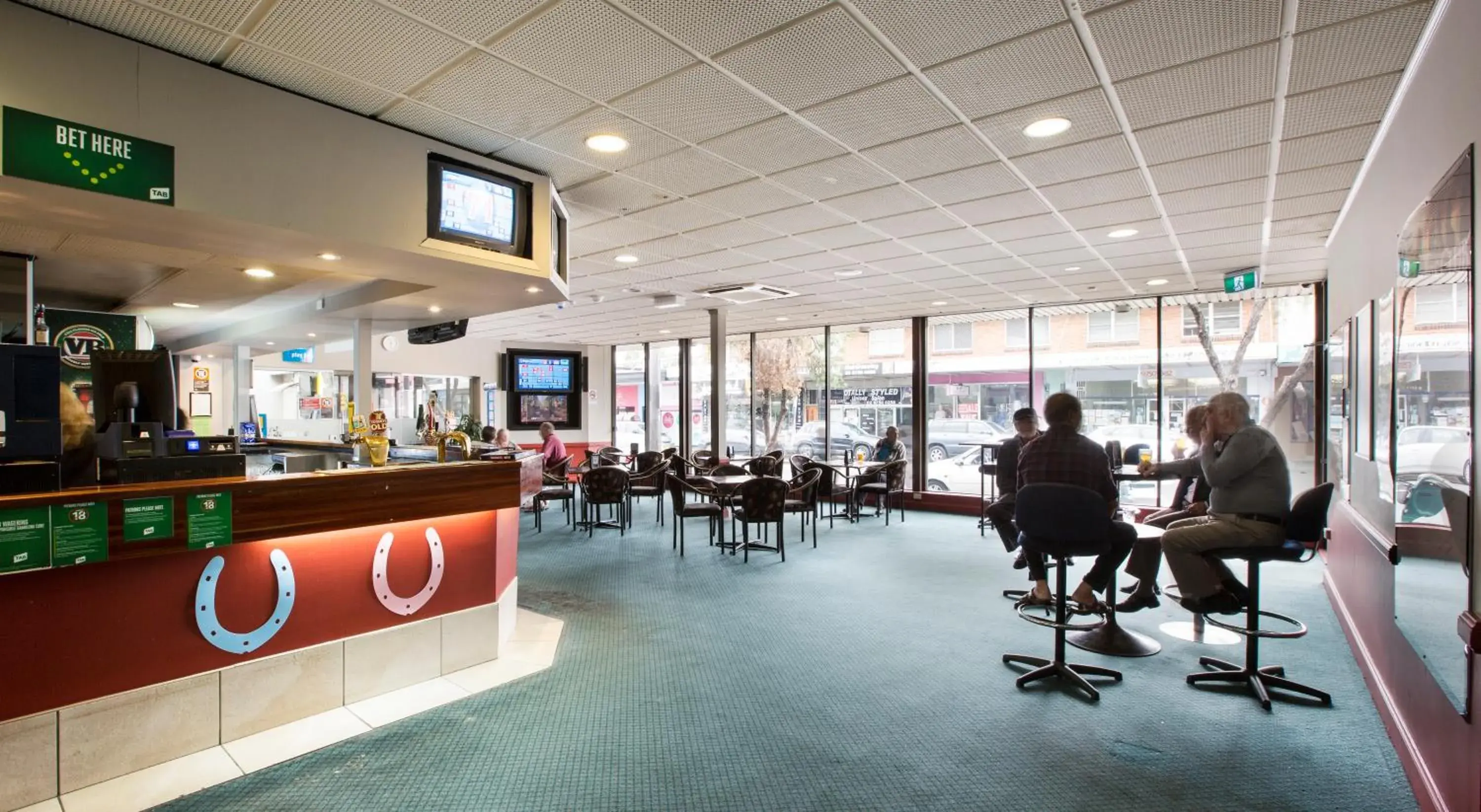 Lounge or bar in Greenacre Hotel Lounge or bar in Greenacre Hotel