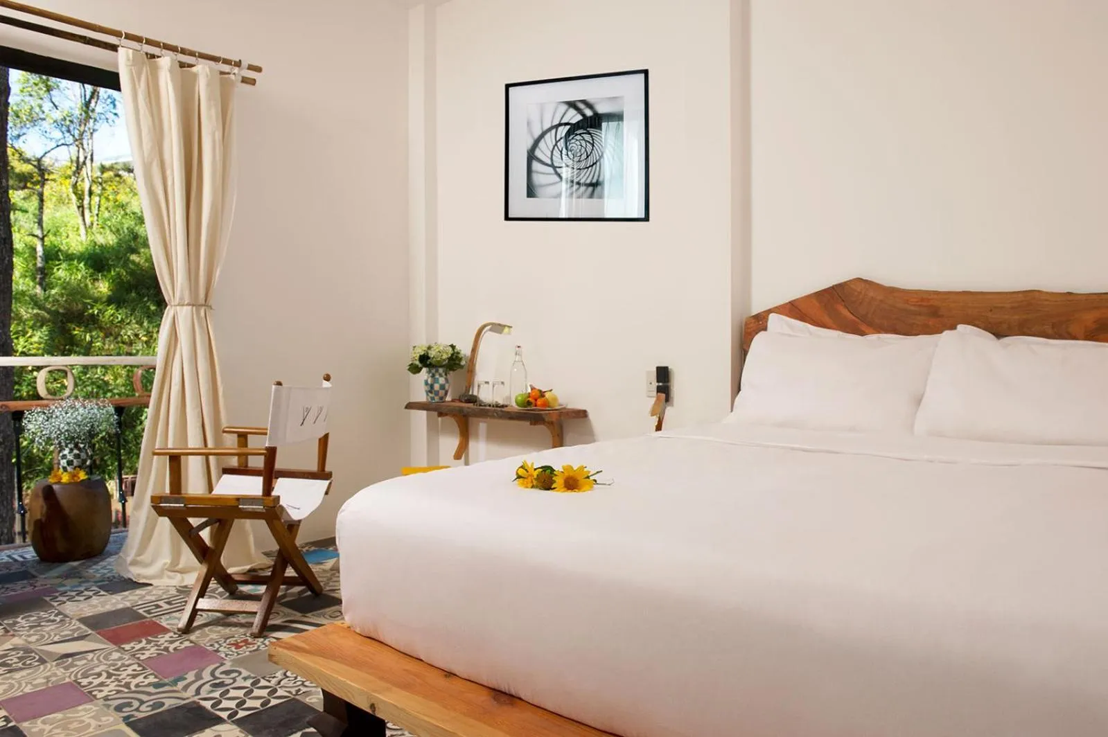 Bed in Stop and Go Boutique Hotel