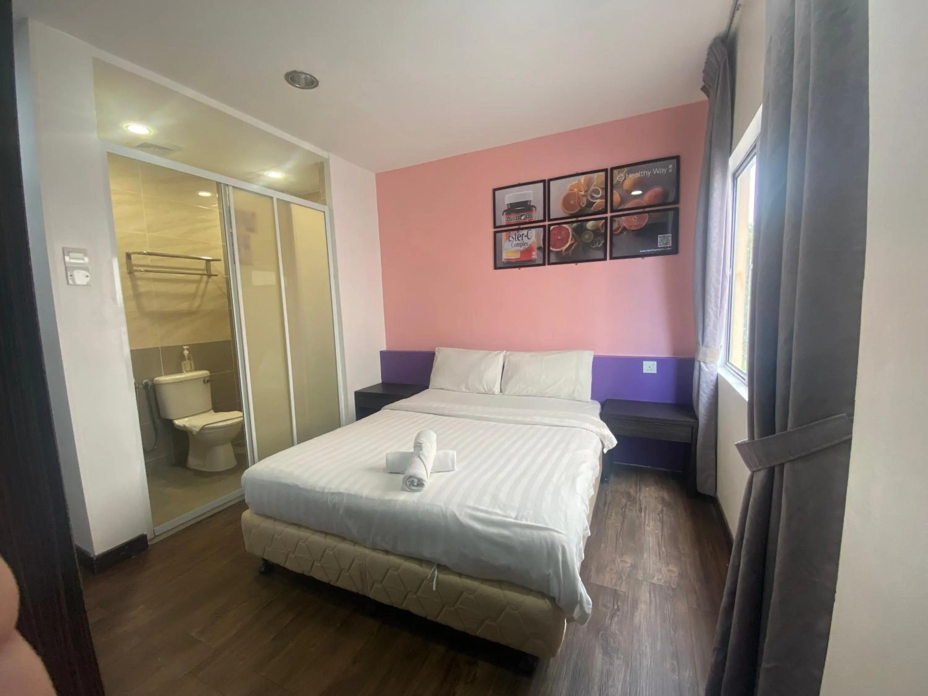 Bedroom, Bed in Timez Business Hotel