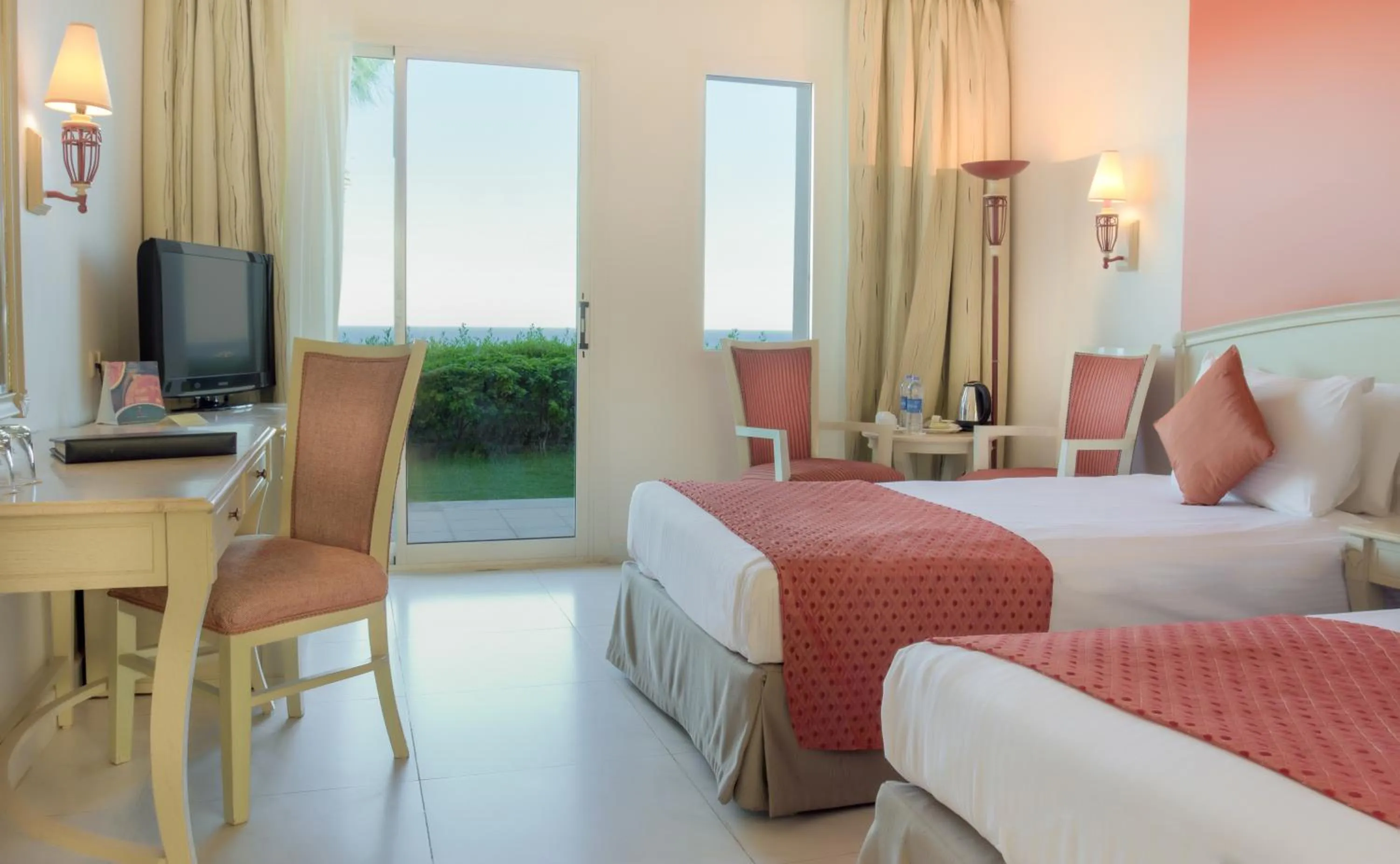 Bedroom, Bed in Concorde El Salam Sharm El Sheikh Front Hotel