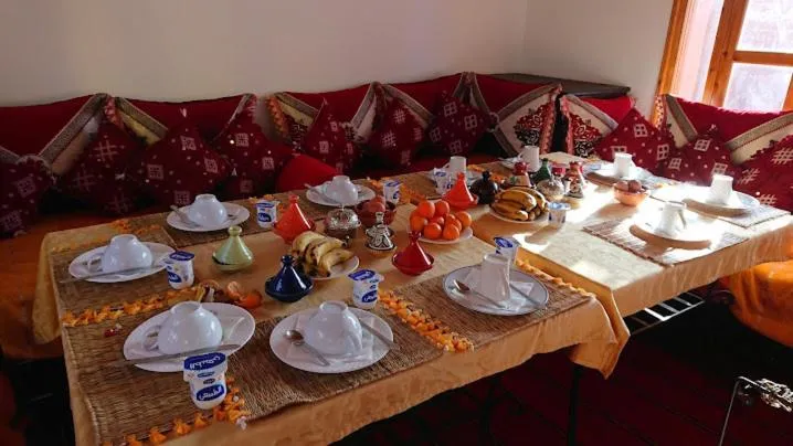 Breakfast in Kasbah Petit Nomade