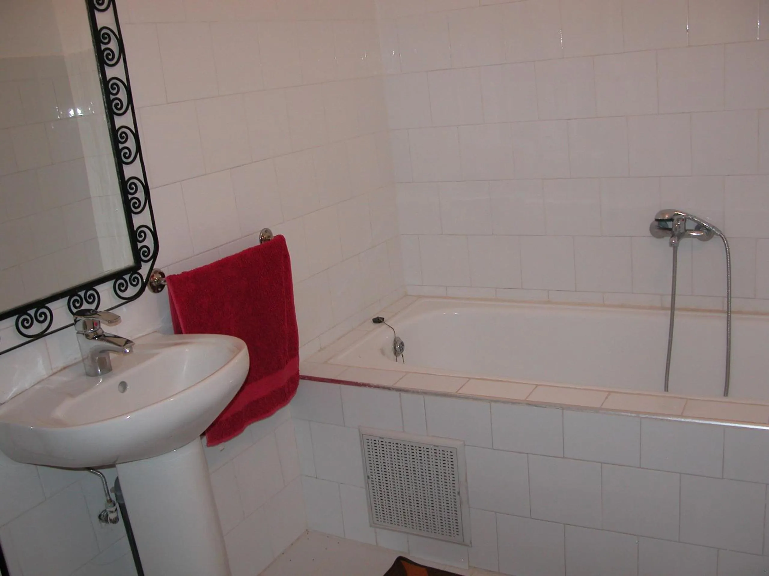 Bathroom in Kasbah Petit Nomade