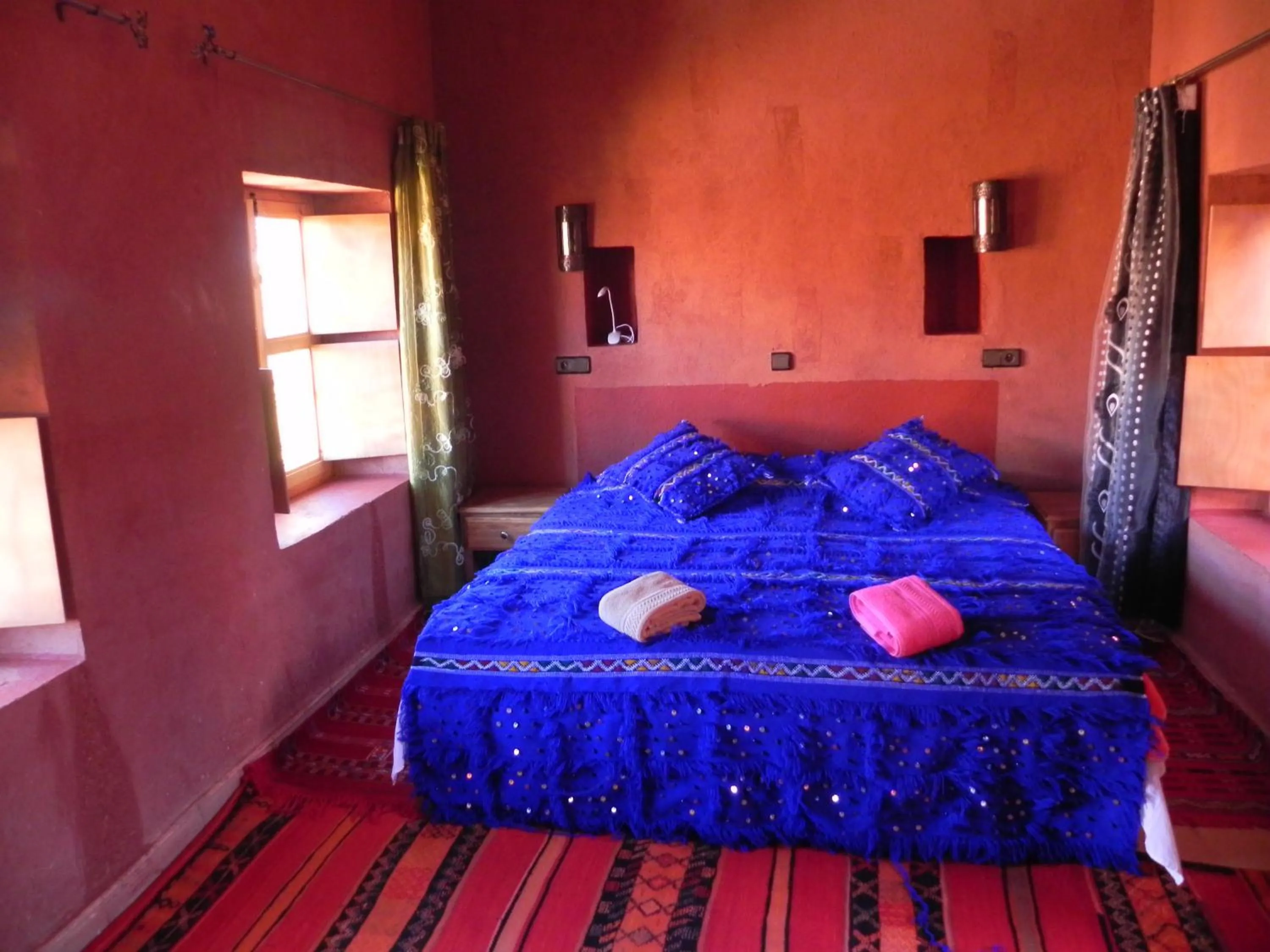 Bed in Kasbah Petit Nomade