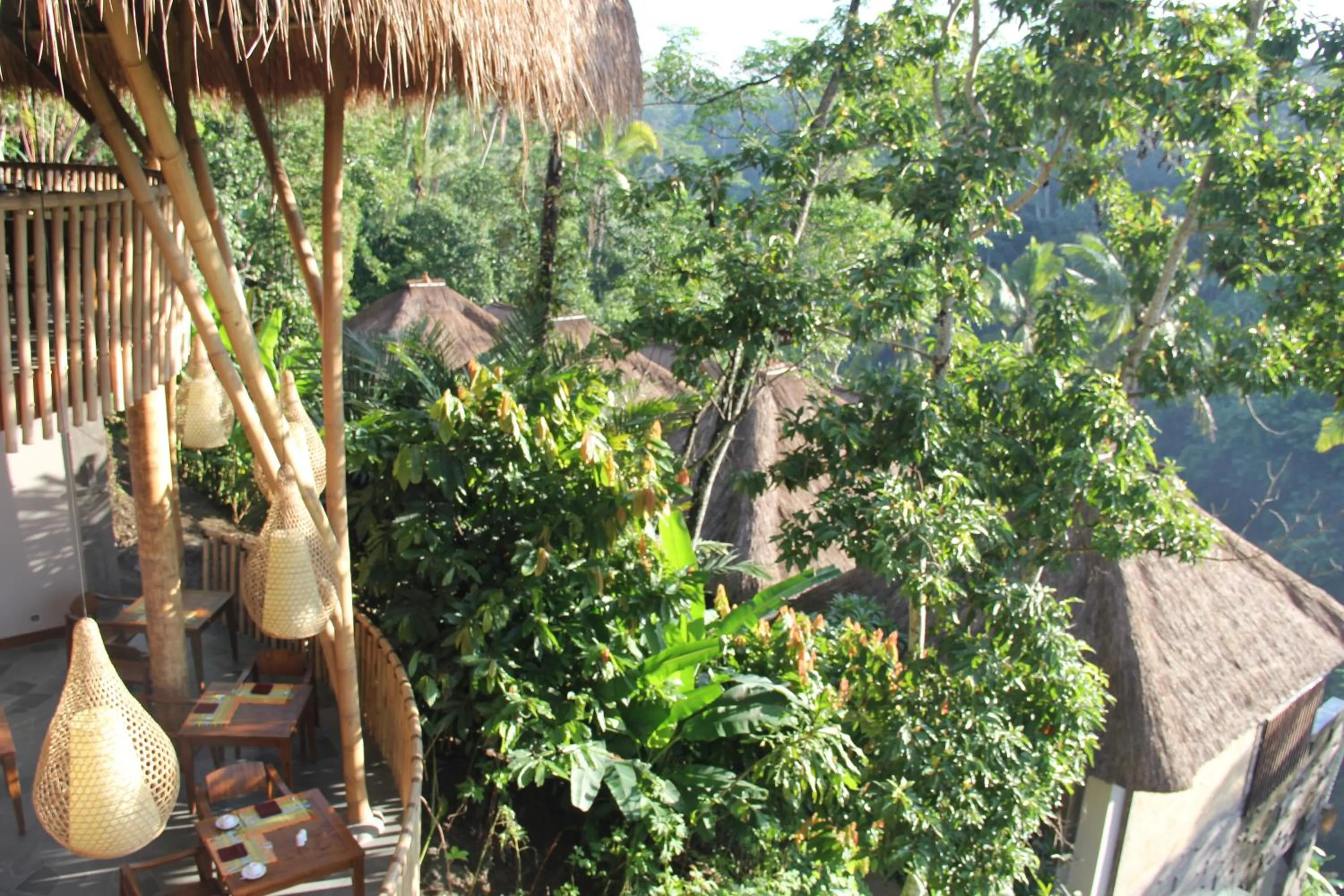 Restaurant/places to eat in Tejaprana Resort & Spa