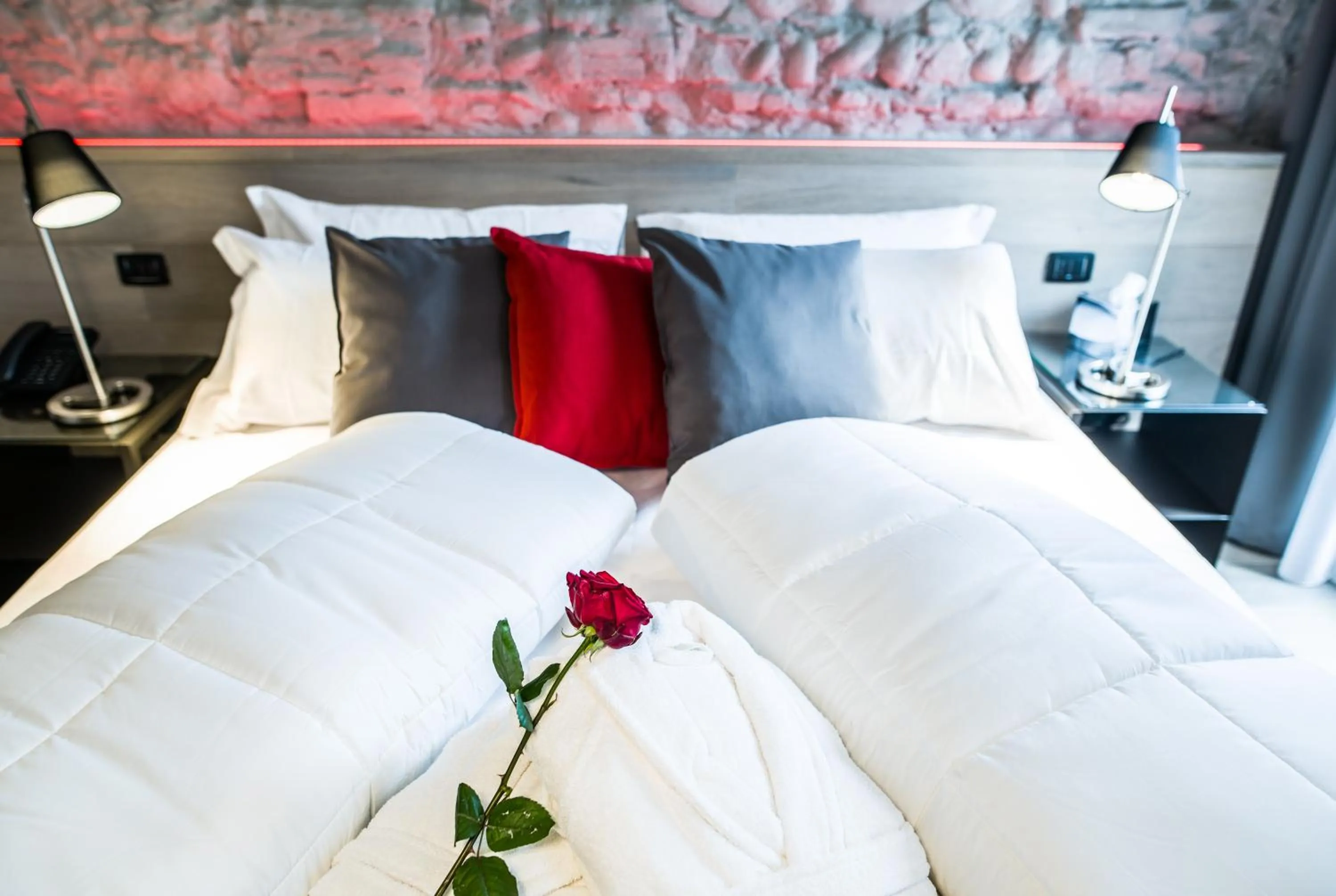 Photo of the whole room, Bed in Locanda al Vescovo & SPA