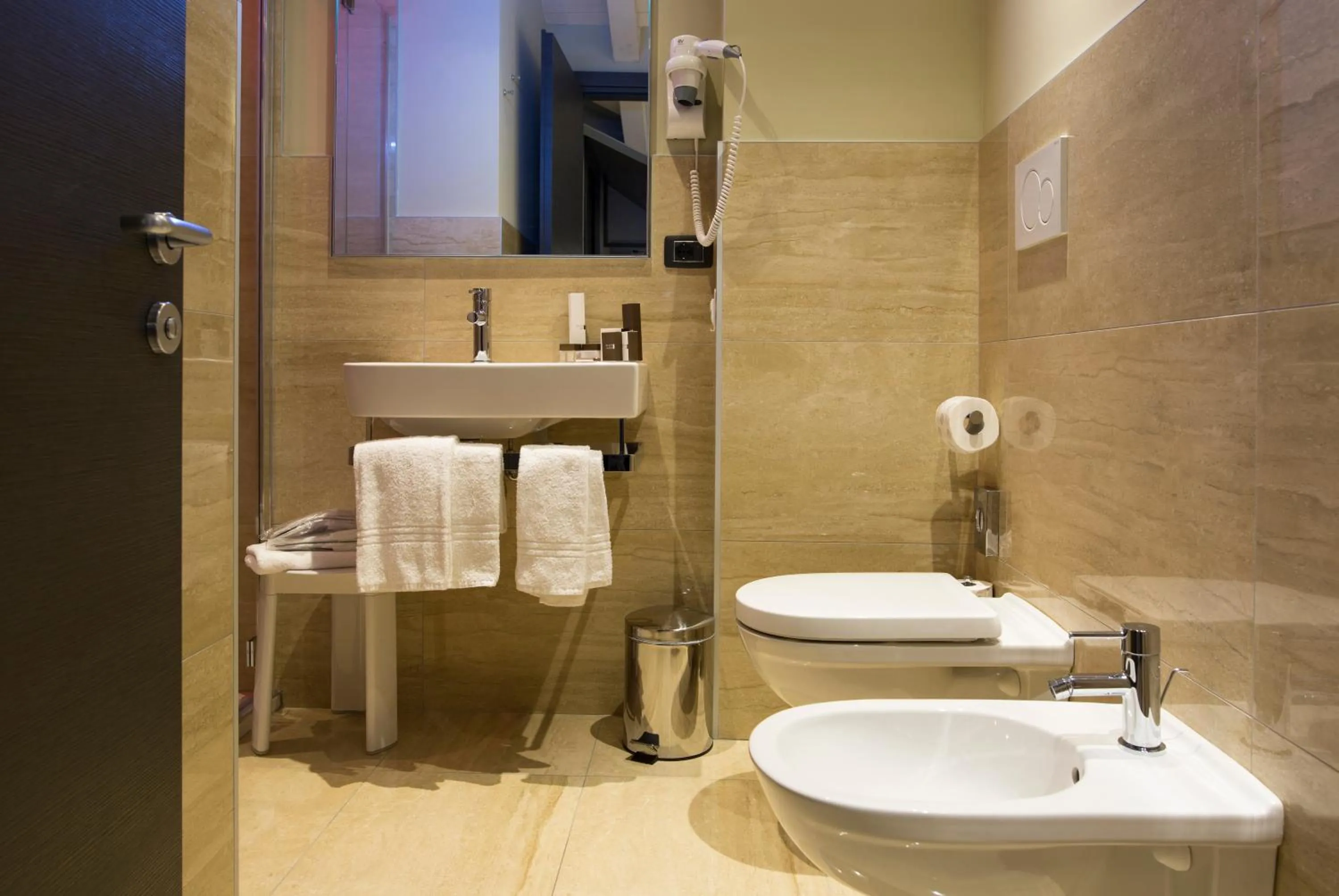 Bathroom in Locanda al Vescovo & SPA