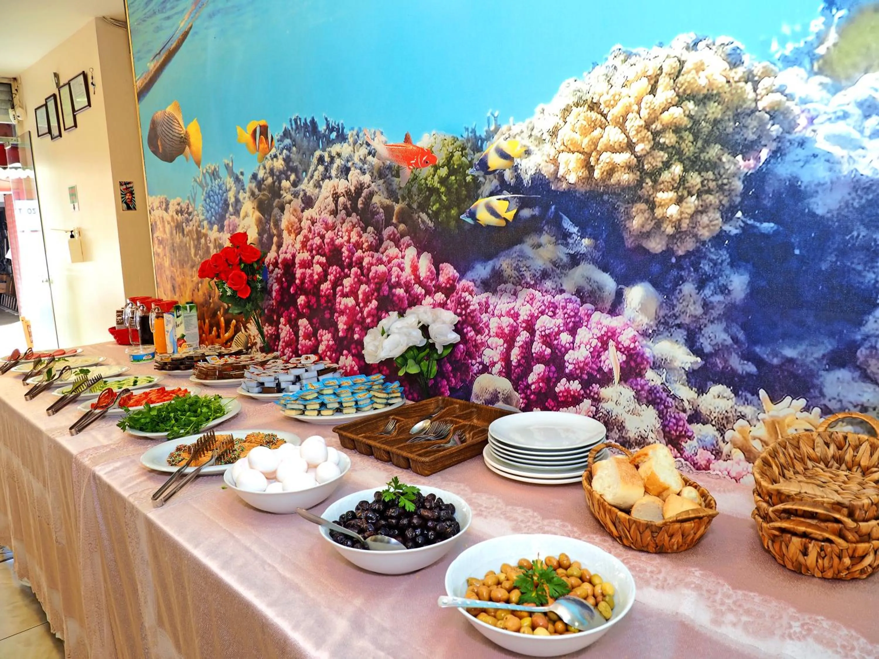 Food and drinks in Seyri Istanbul Hotel