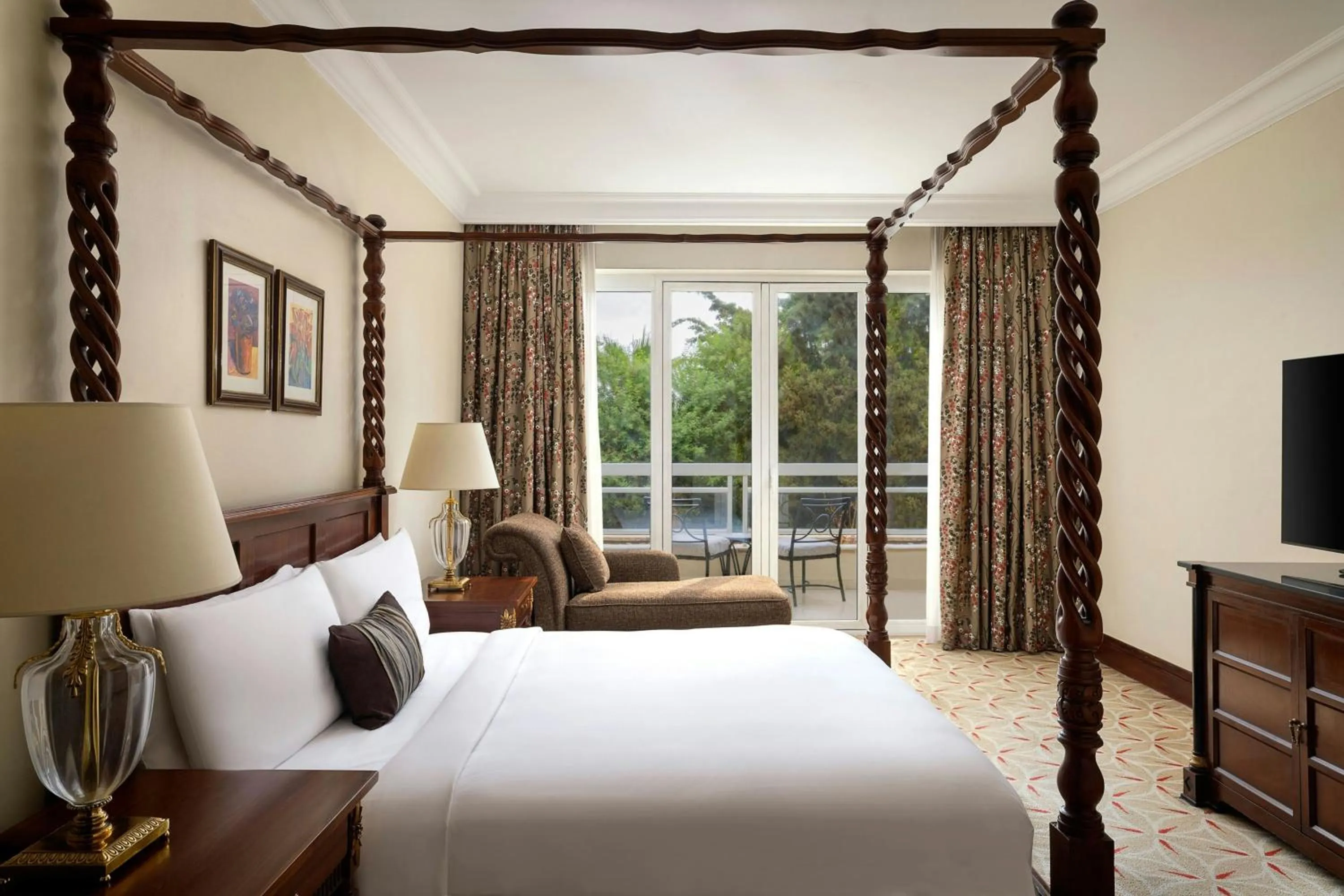 Bedroom, Bed in JW Marriott Hotel Cairo