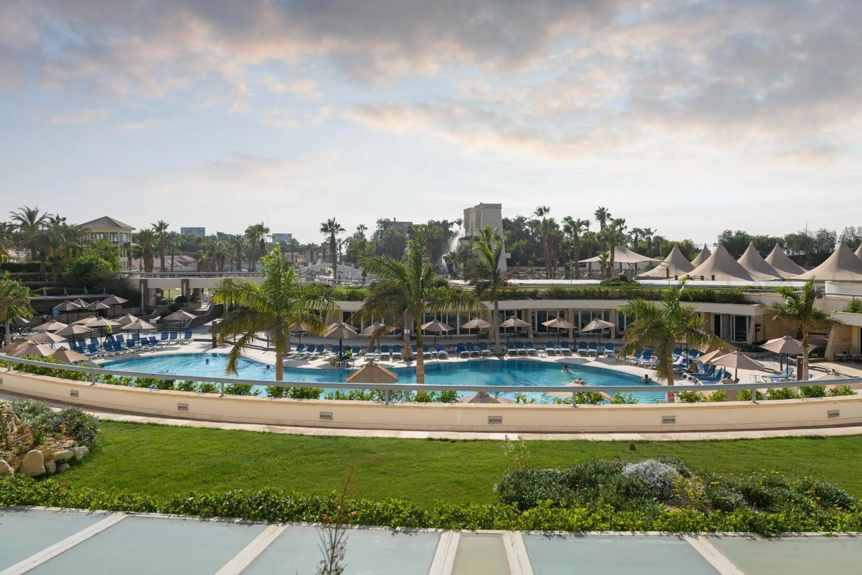 Photo of the whole room in JW Marriott Hotel Cairo