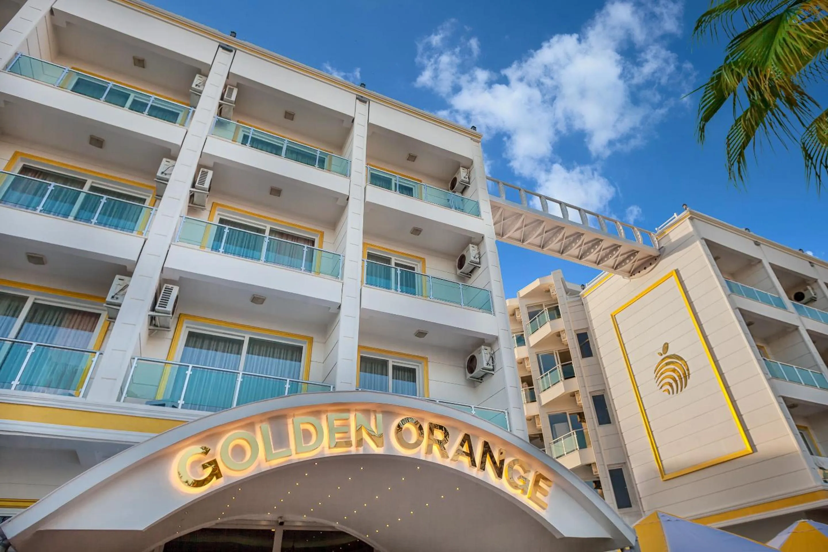 Facade/entrance in Golden Orange Hotel