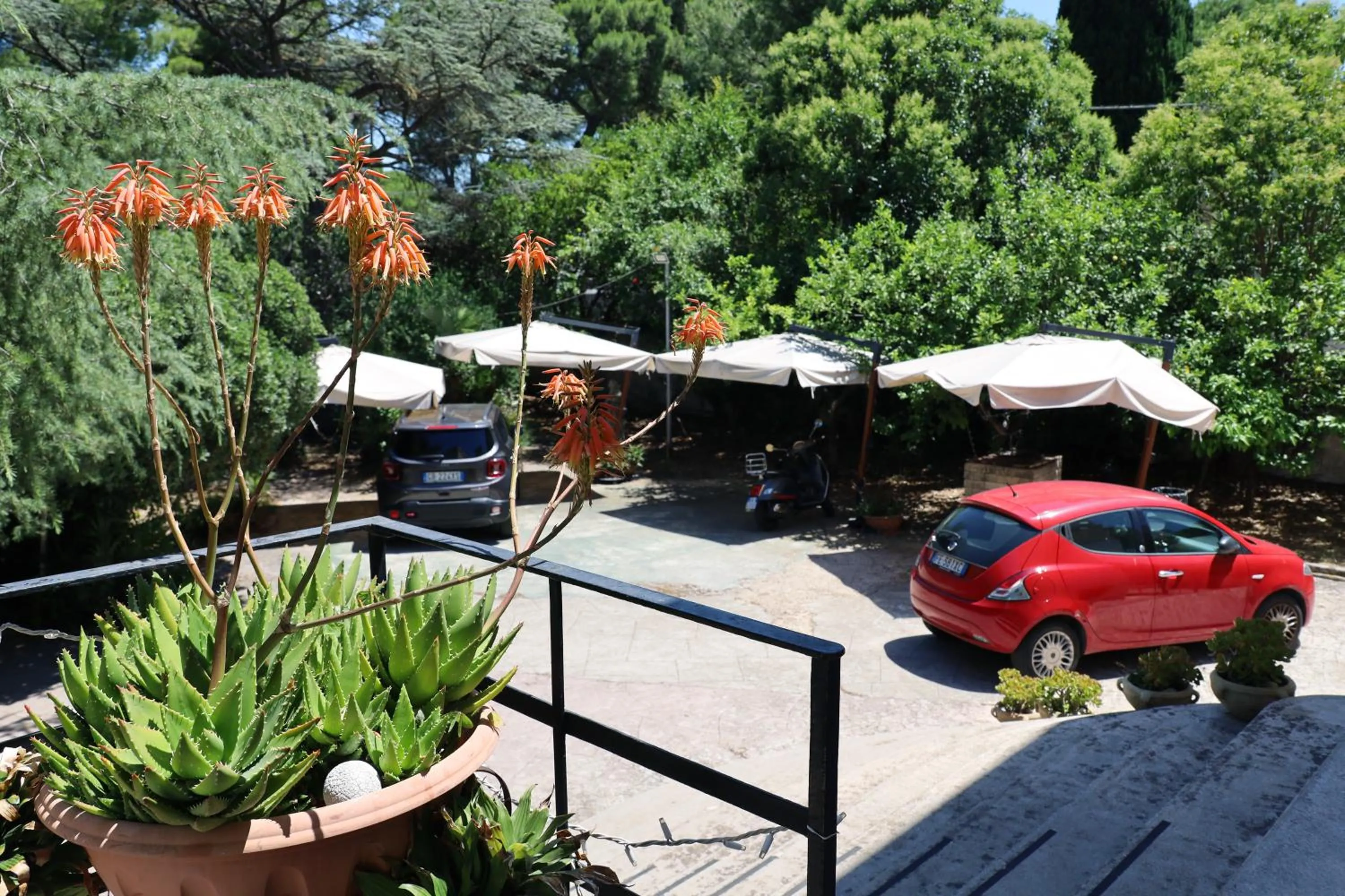 Property building in B&B Villa Pallante