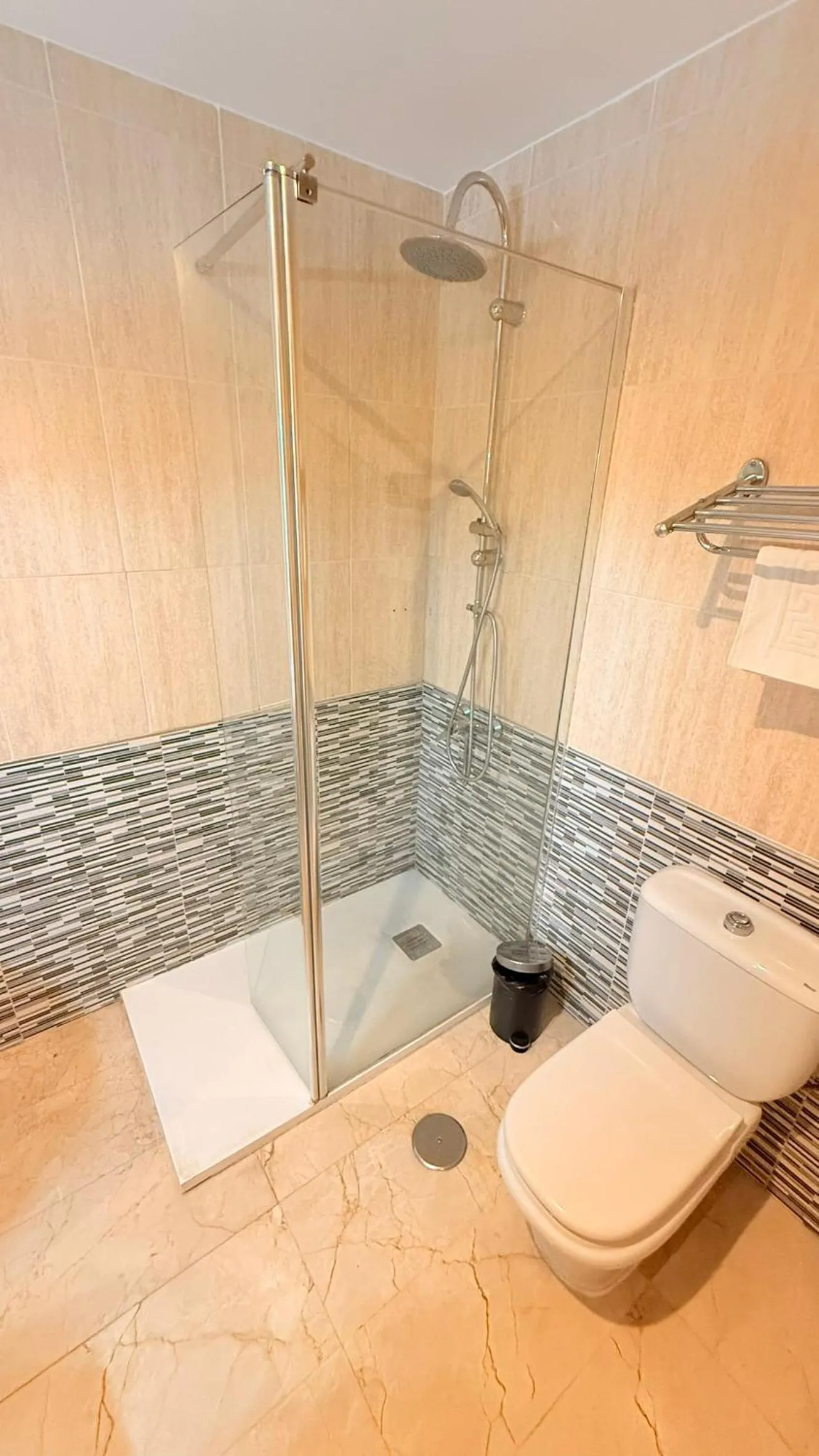 Bathroom in Fan Flat Mariscal