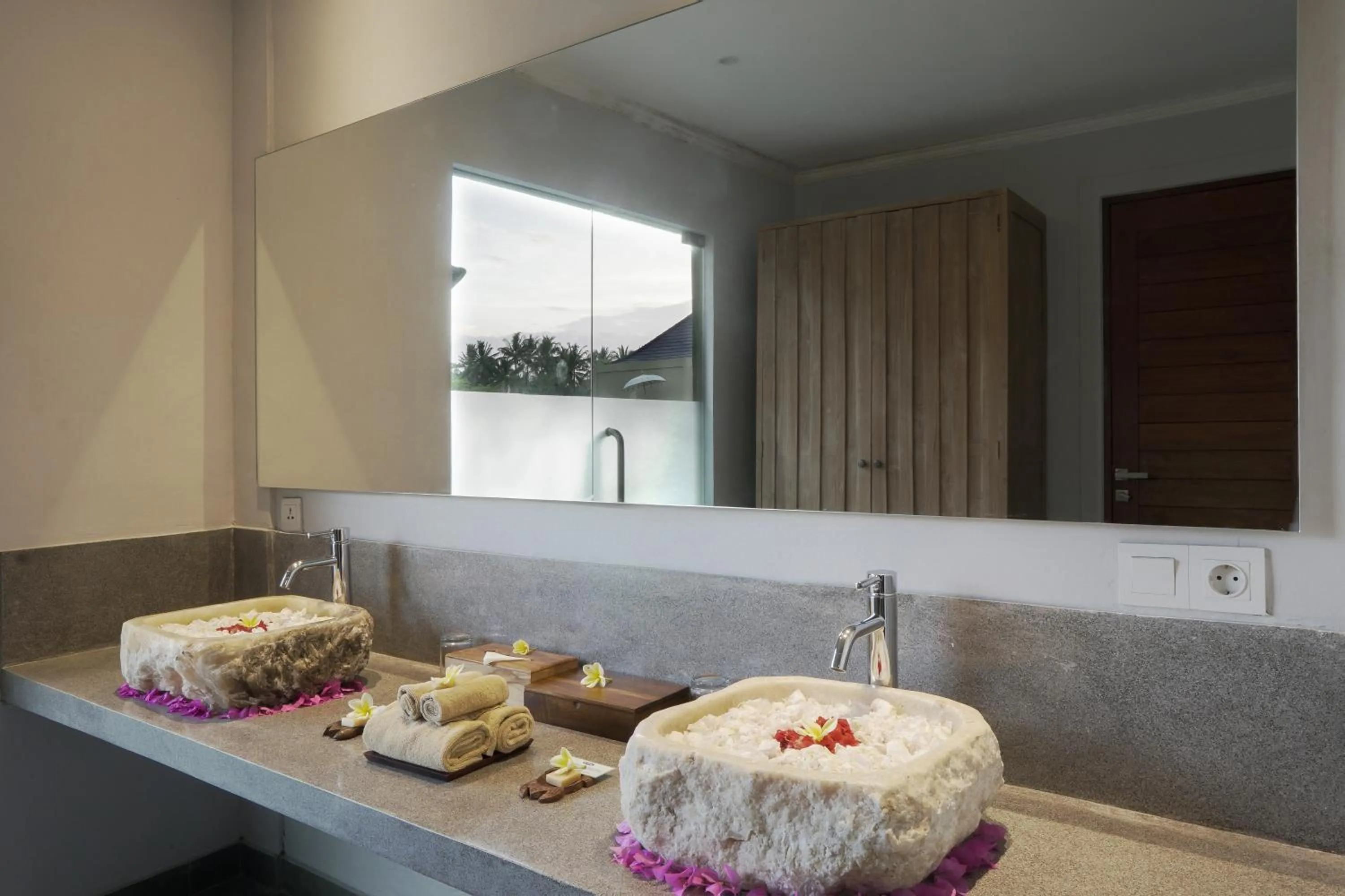 Shower in Masia Villa Ubud