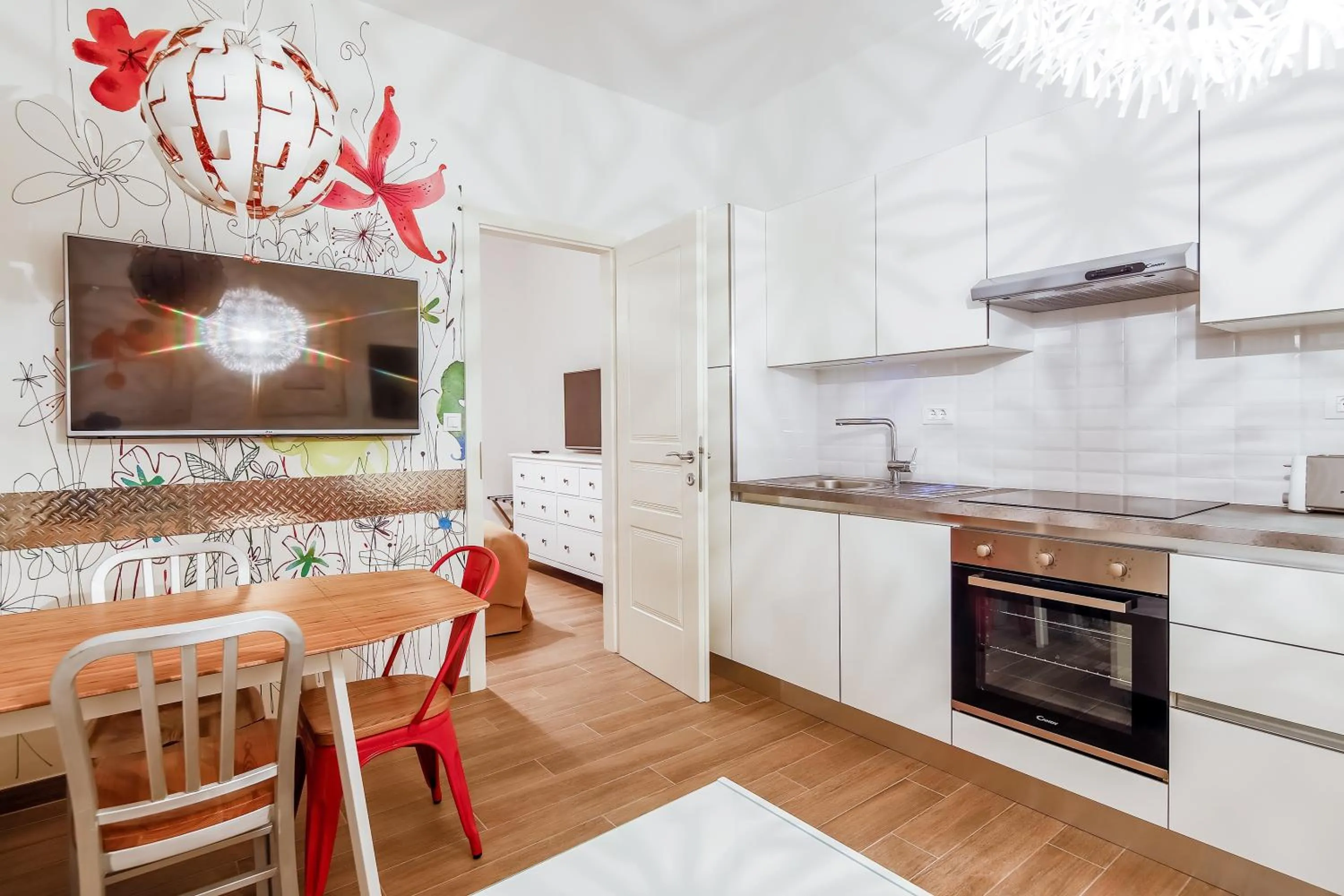 Kitchen or kitchenette in WH Apartments