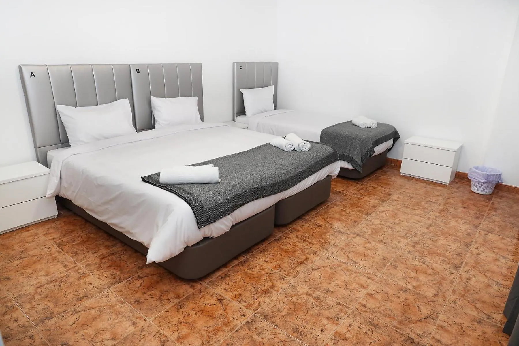 Bed in lisbon Home host