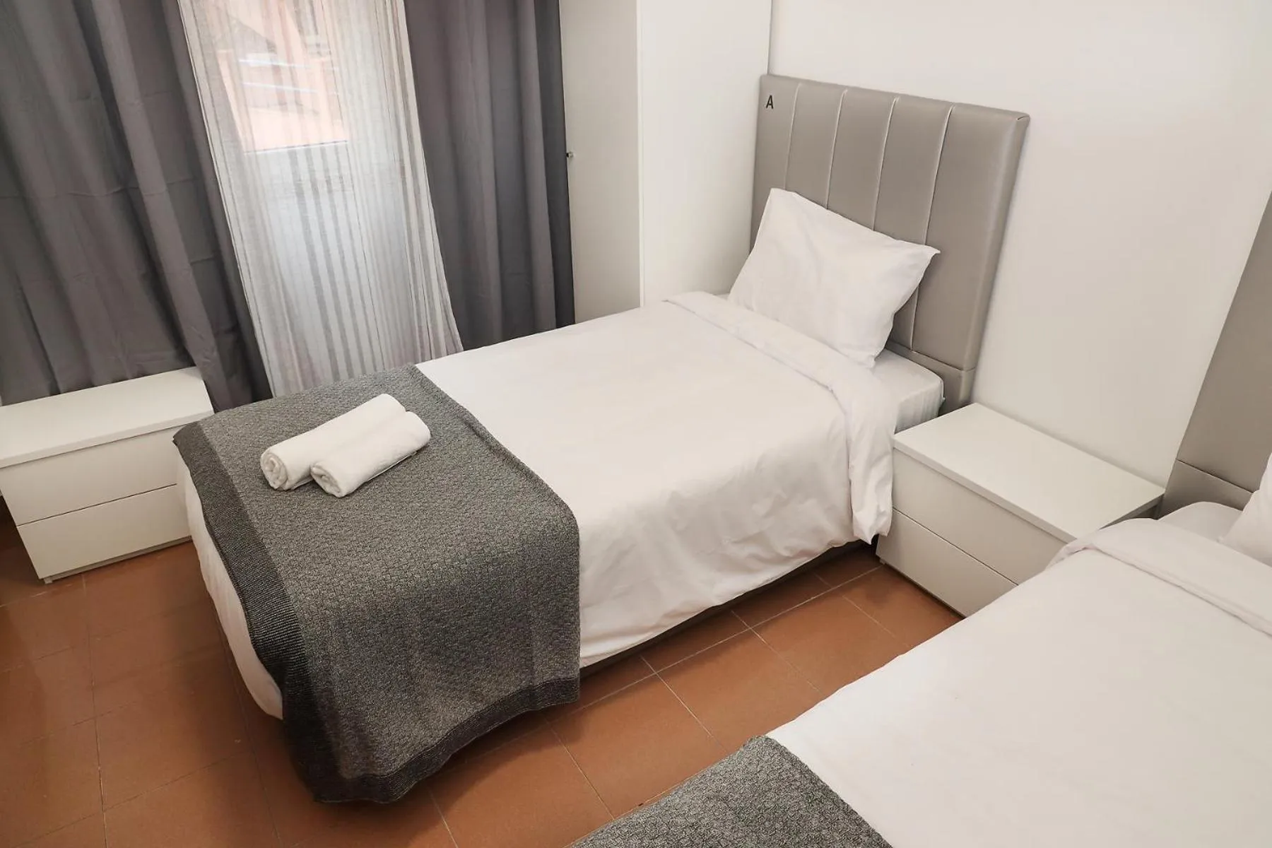 Bed in lisbon Home host