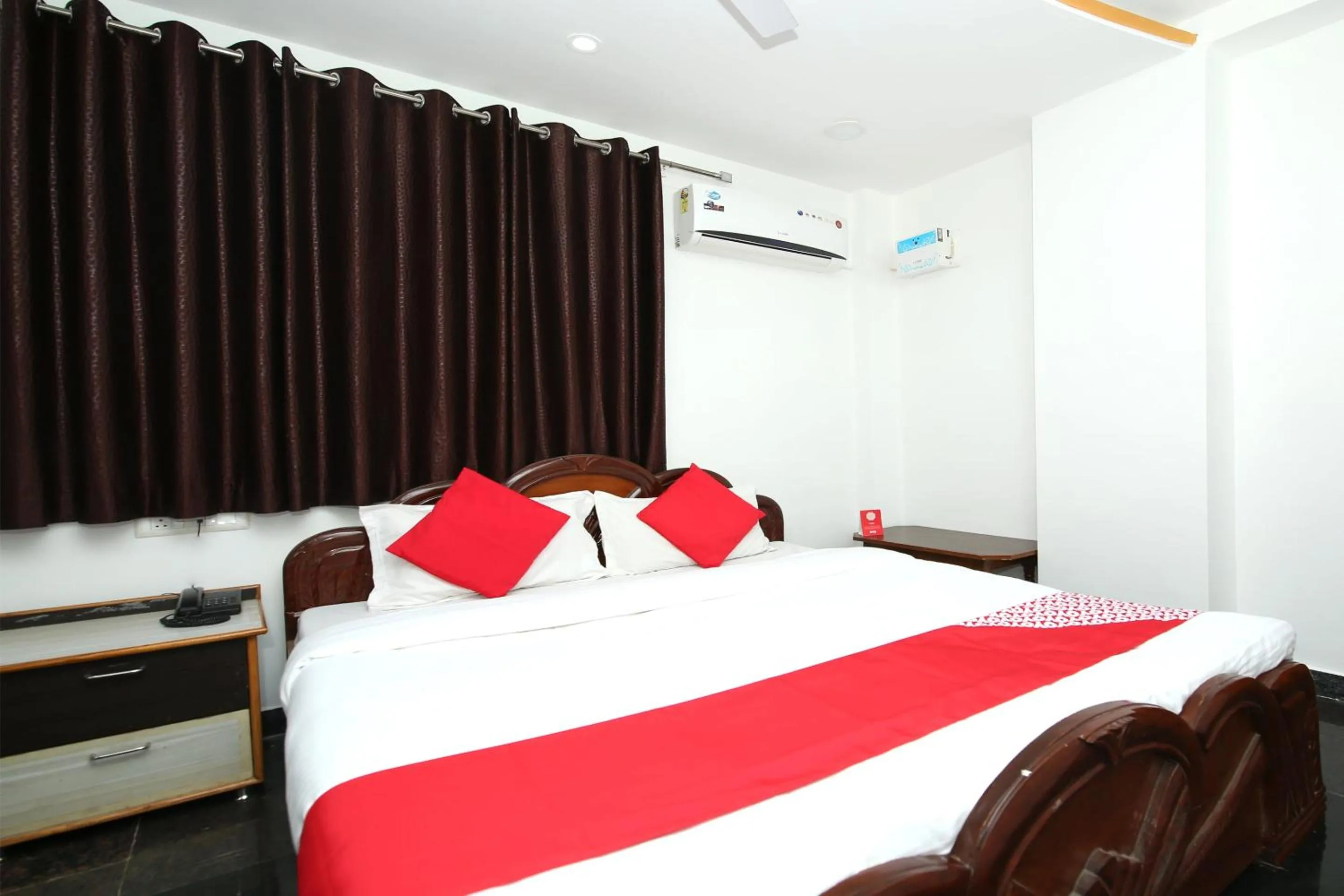 Hotel O Sea Rock
