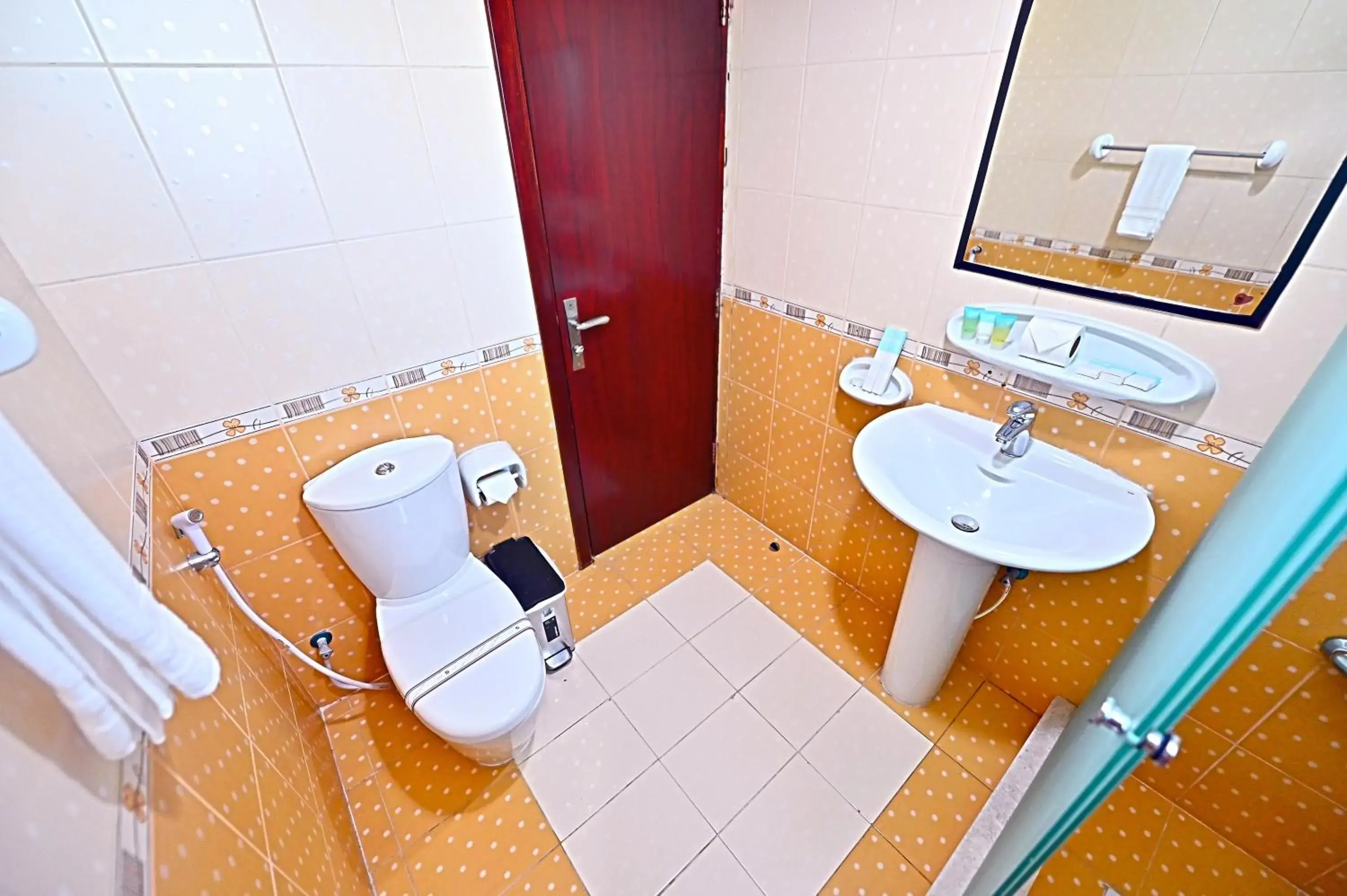 Shower in Ewan Tower Hotel Apartments Shower in Ewan Tower Hotel Apartments