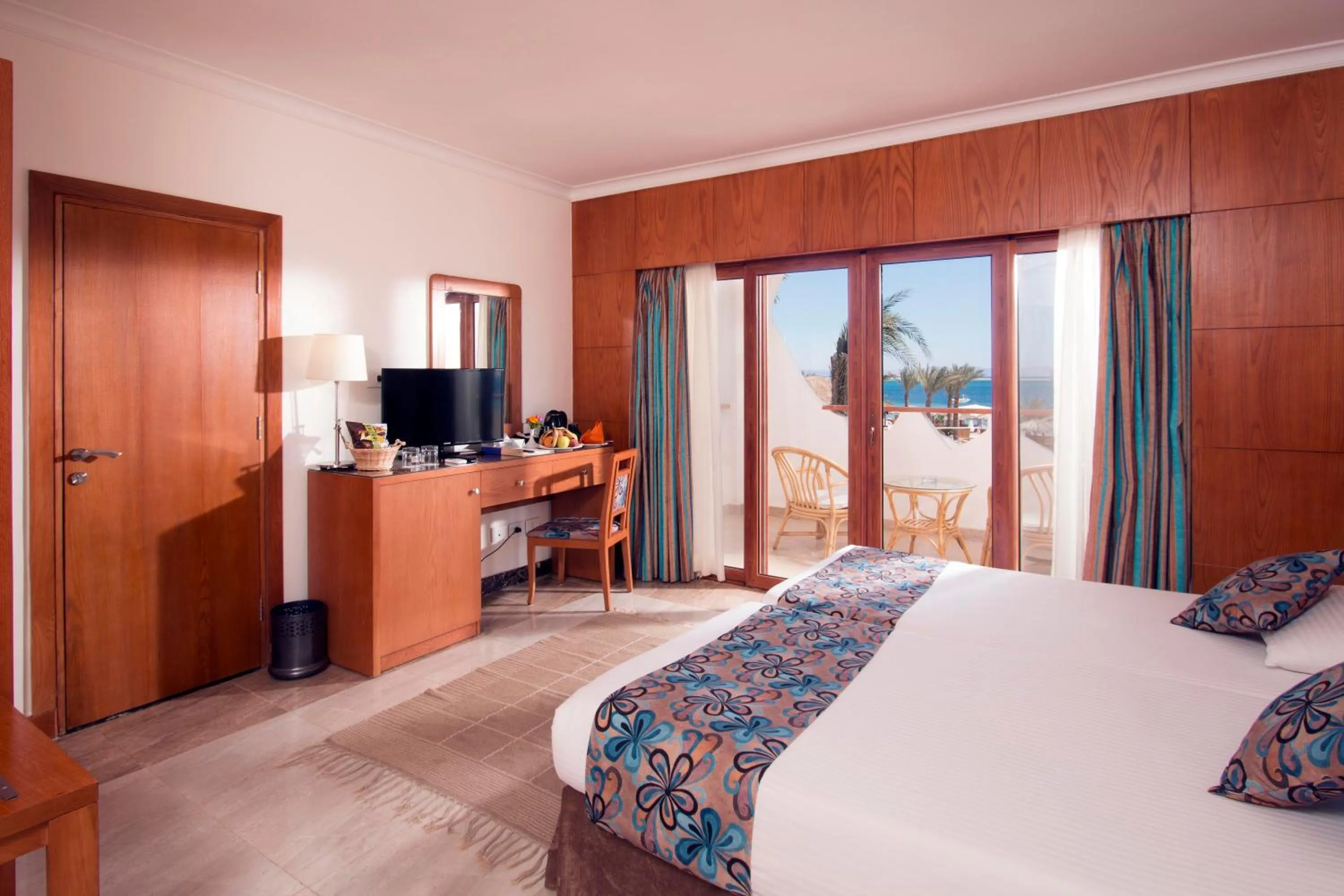 Shower, Bed in Swiss Inn Resort Dahab