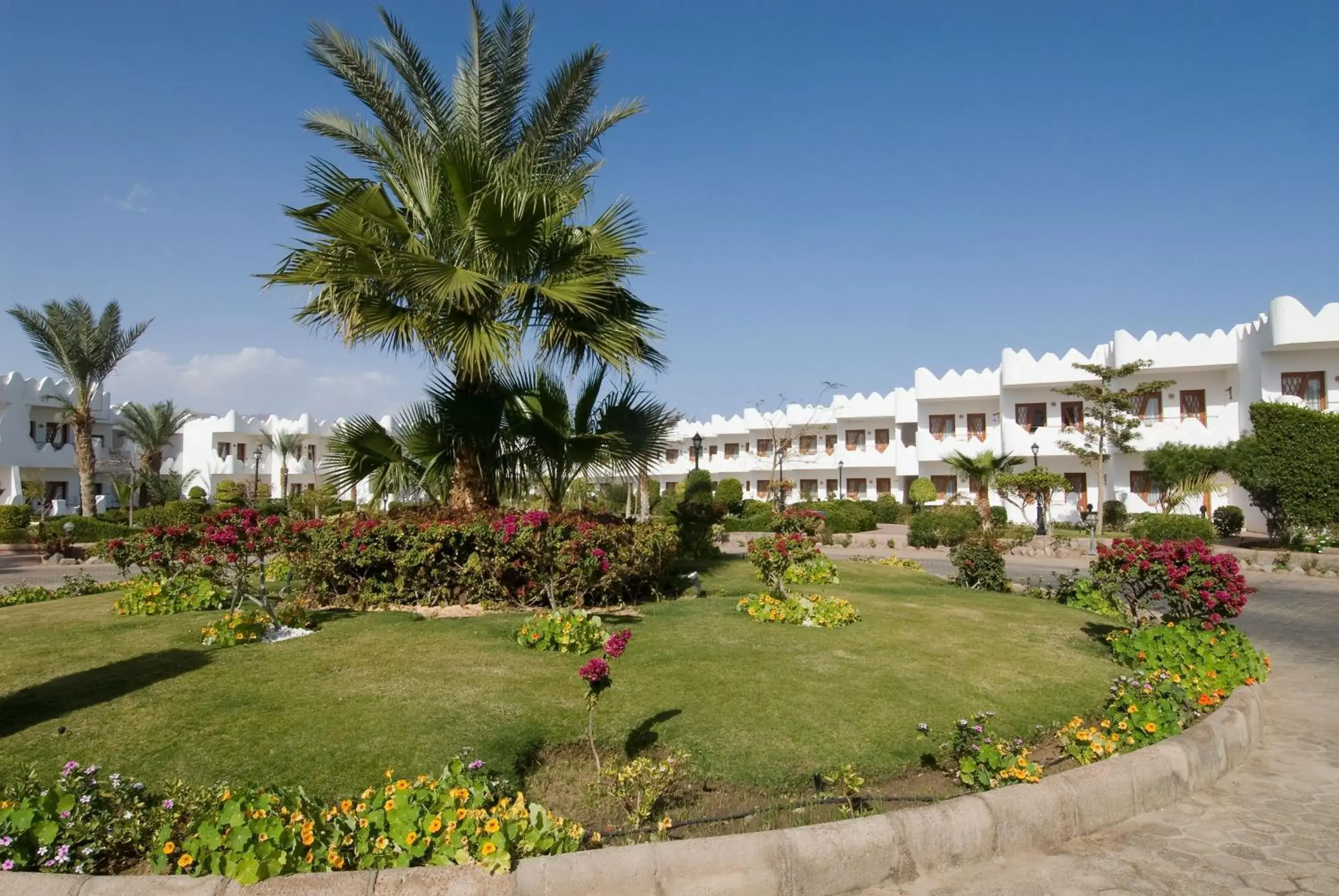Facade/entrance in Swiss Inn Resort Dahab Facade/entrance in Swiss Inn Resort Dahab