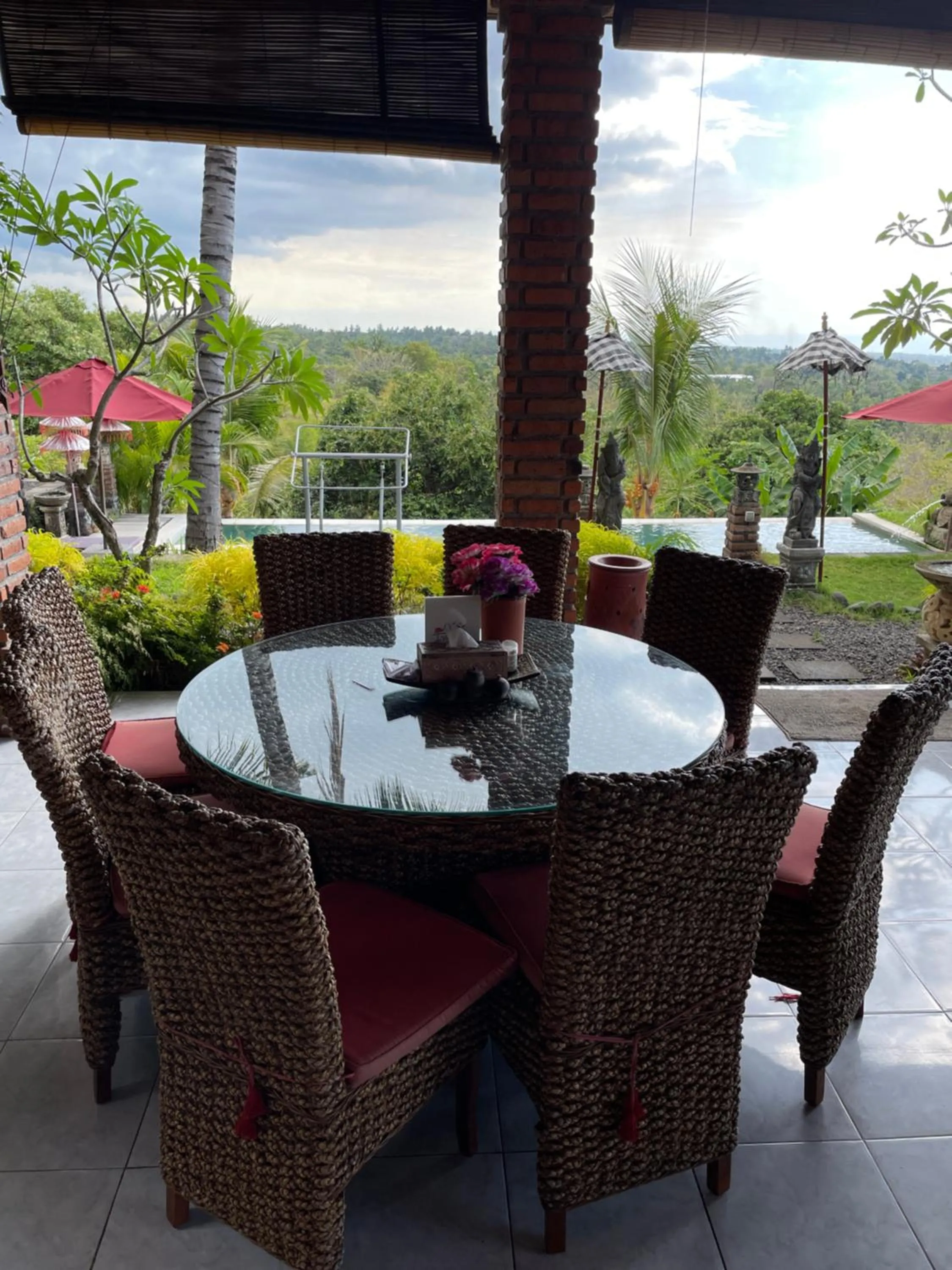 Restaurant/places to eat in Villa Bantes mps