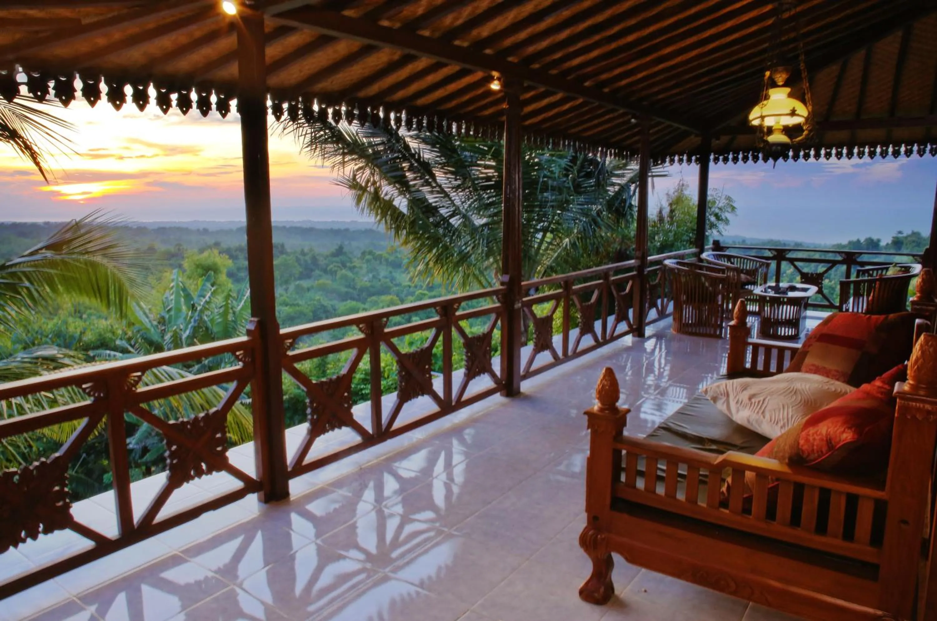 Balcony/Terrace in Villa Bantes mps