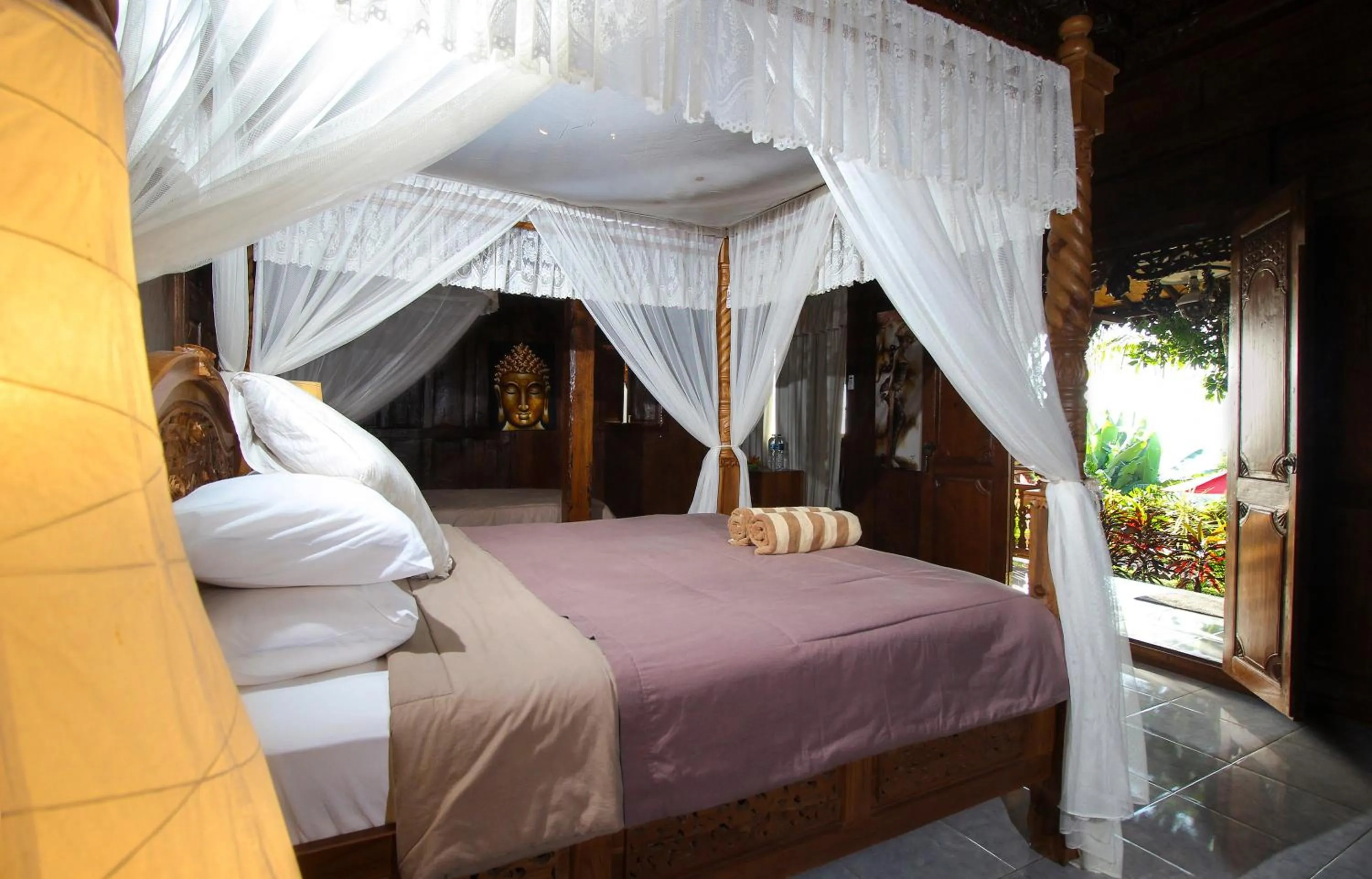 Bed in Villa Bantes mps