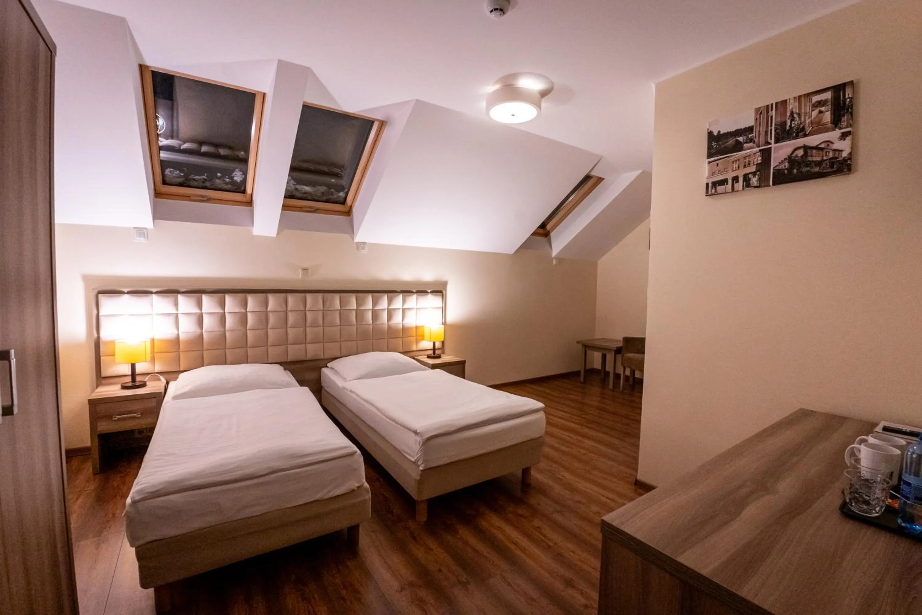 Standard Twin Room in Zajazd Pod Borem