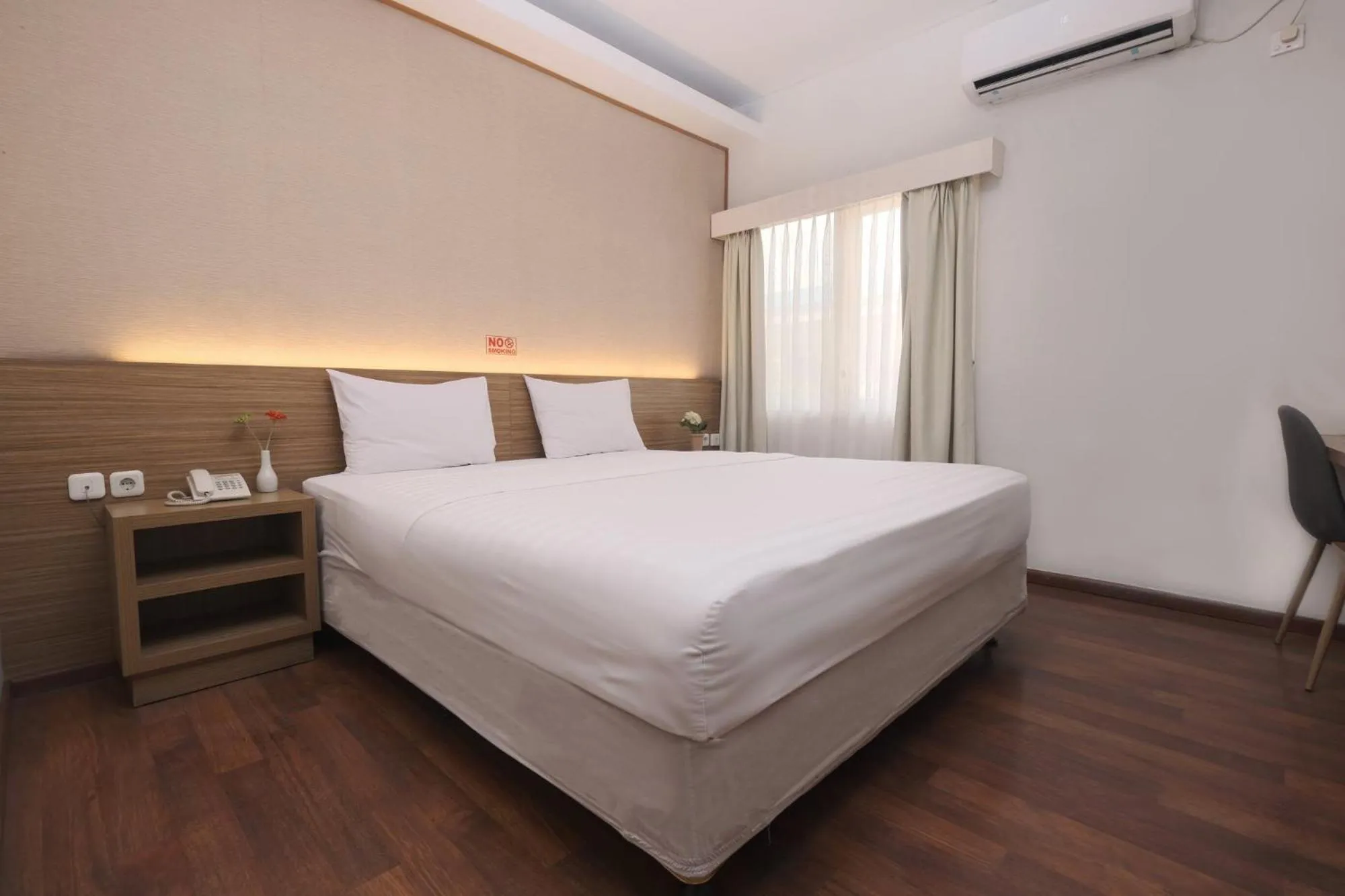 Bed in Cengkareng Transit Hotel
