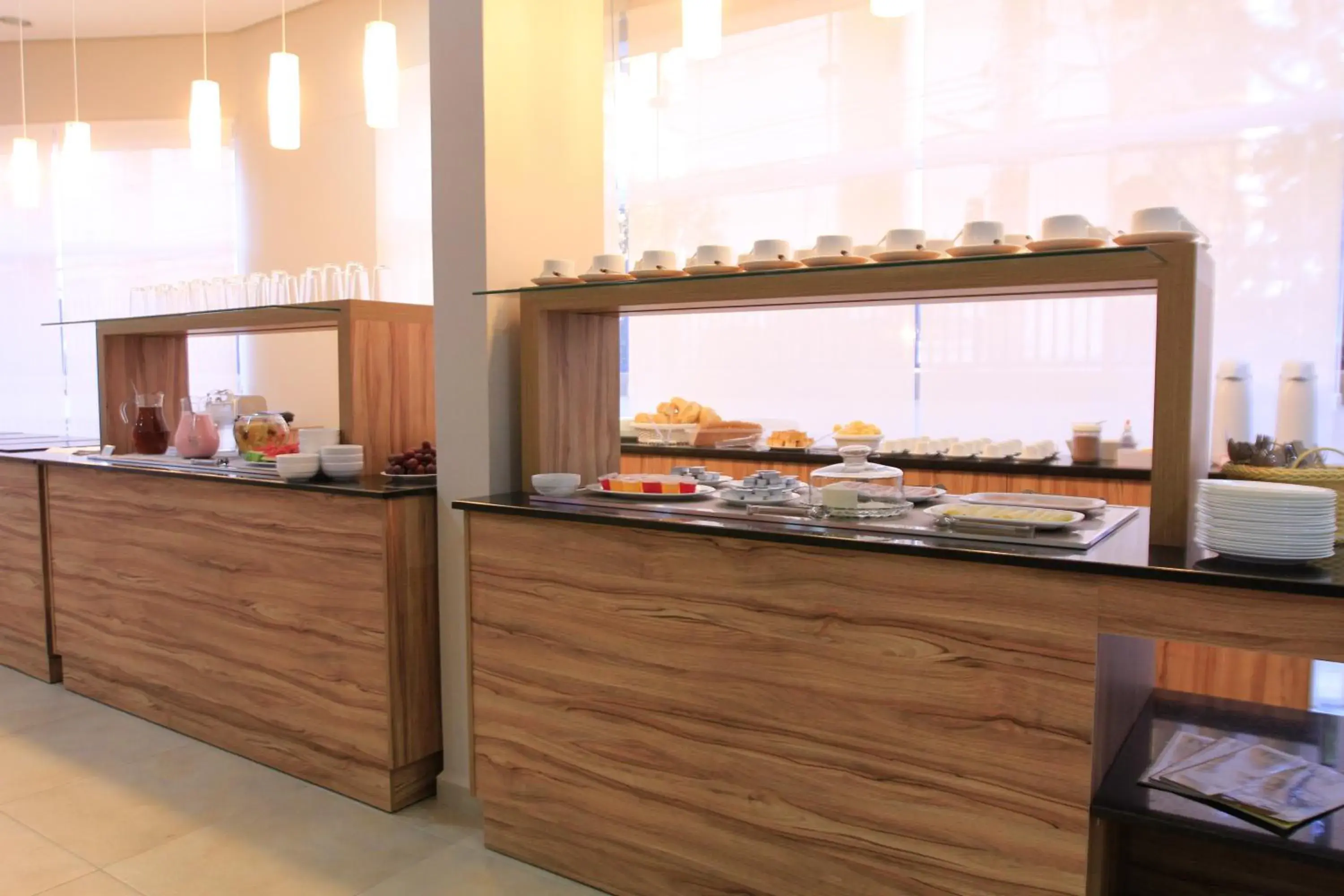 Breakfast in The World Indaiatuba Breakfast in The World Indaiatuba