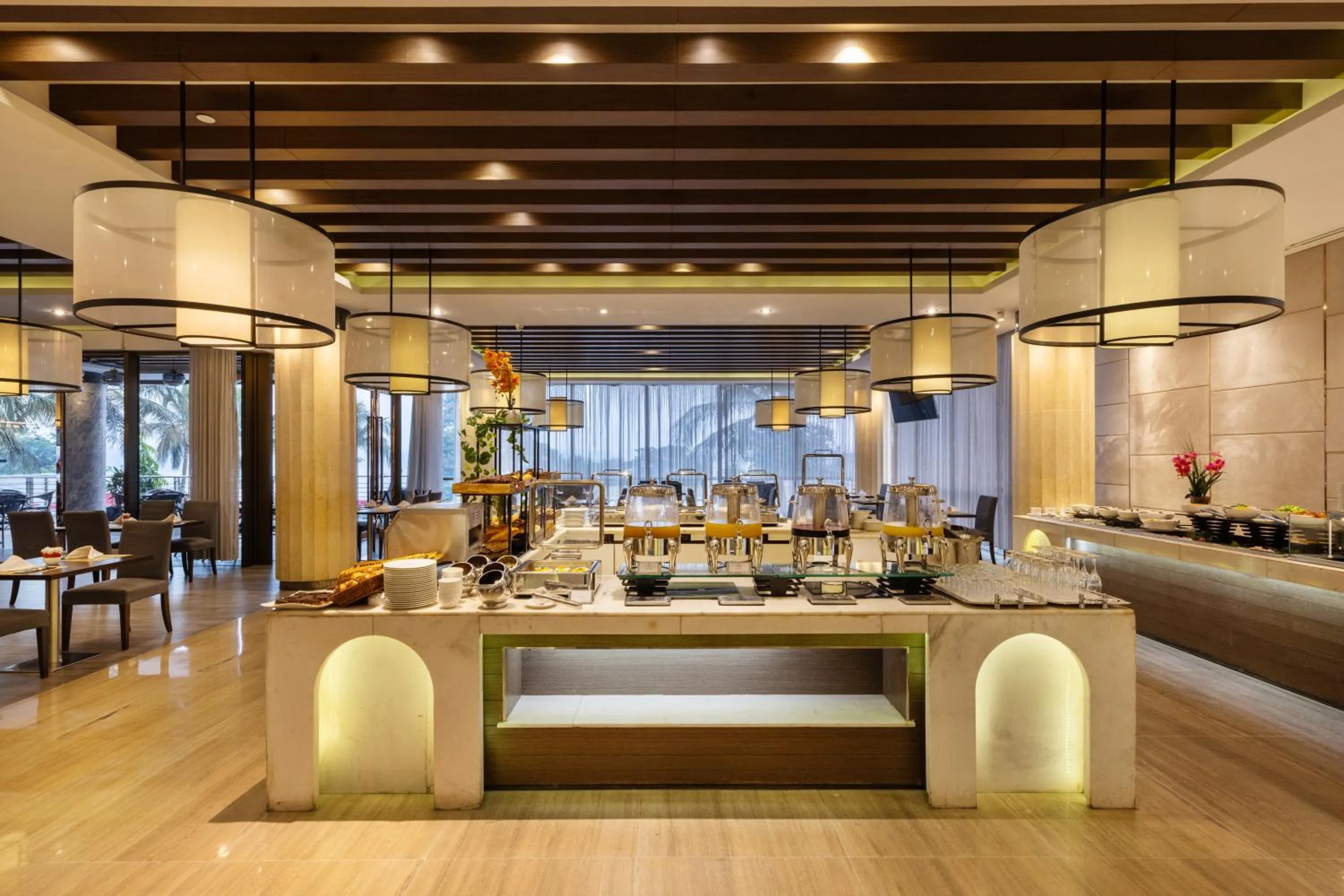 Restaurant/places to eat in Fleuve Congo Hotel By Blazon Hotels