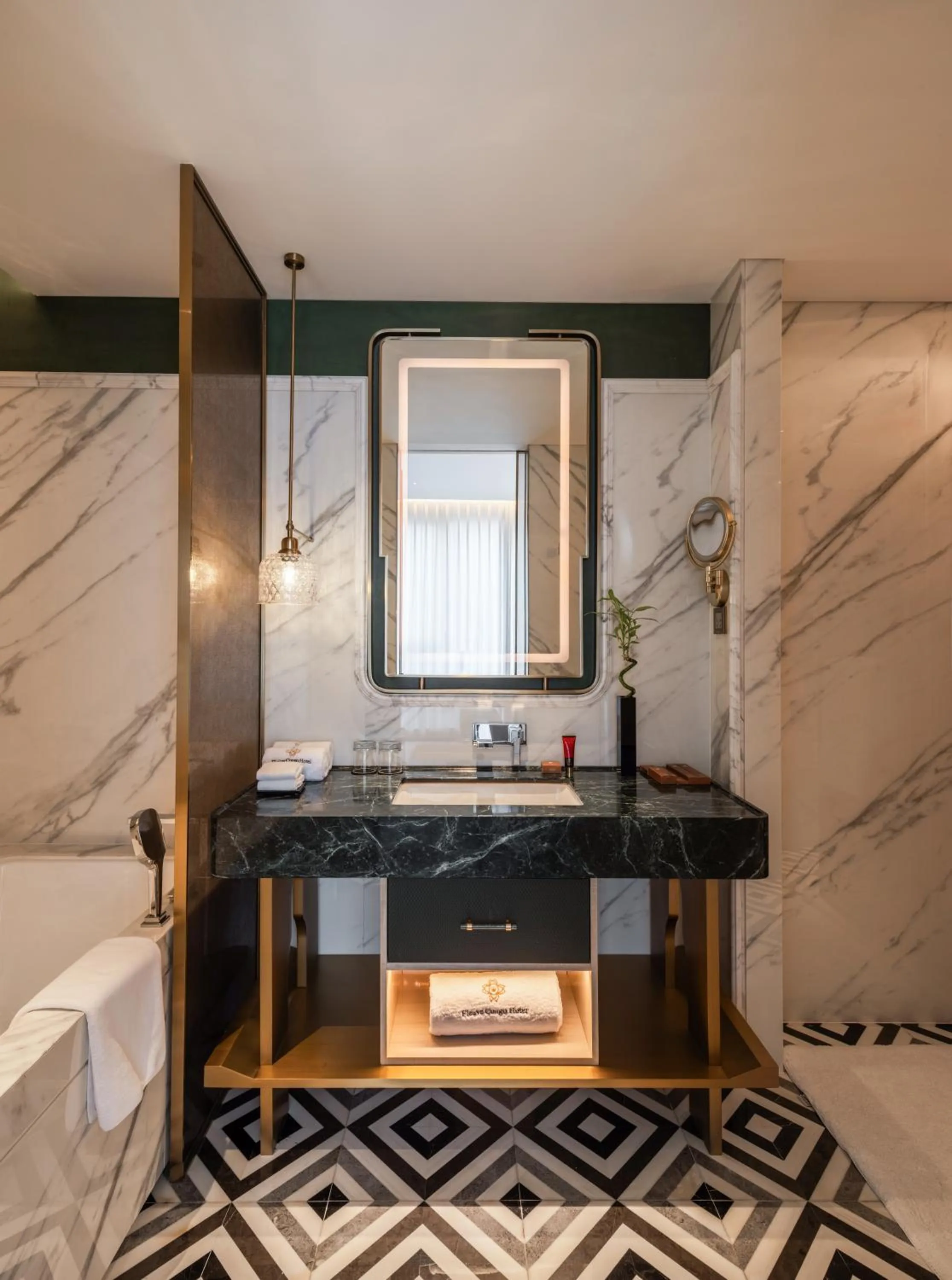 Toilet in Fleuve Congo Hotel By Blazon Hotels