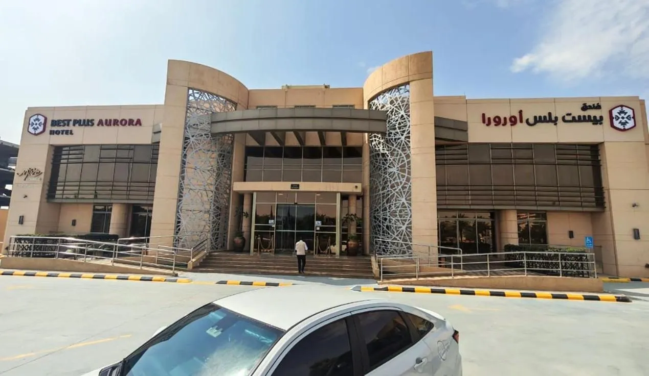 Property building in Best Plus Aurora Hotel