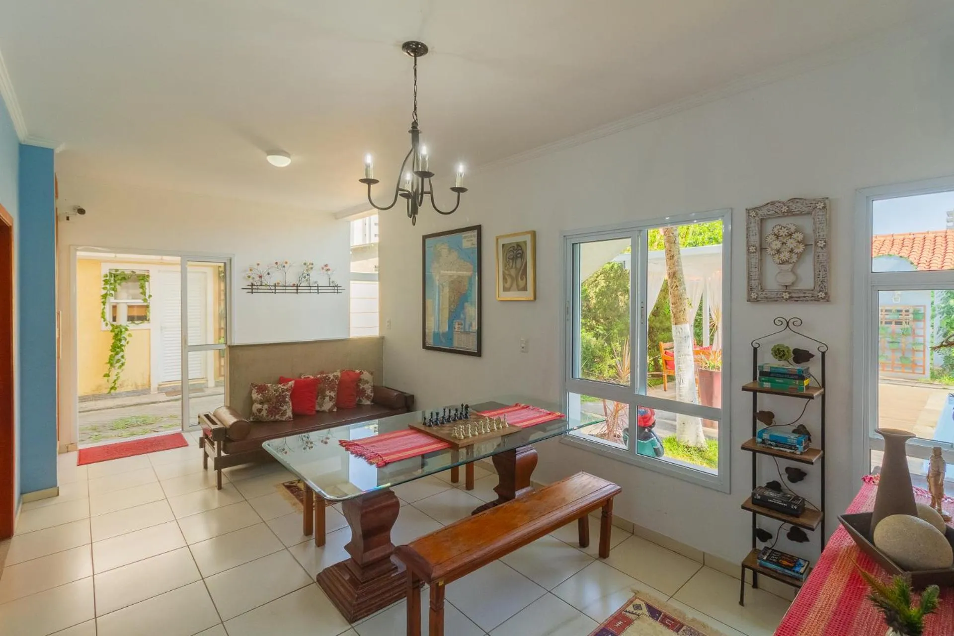 Game Room in Guarujá Hostel