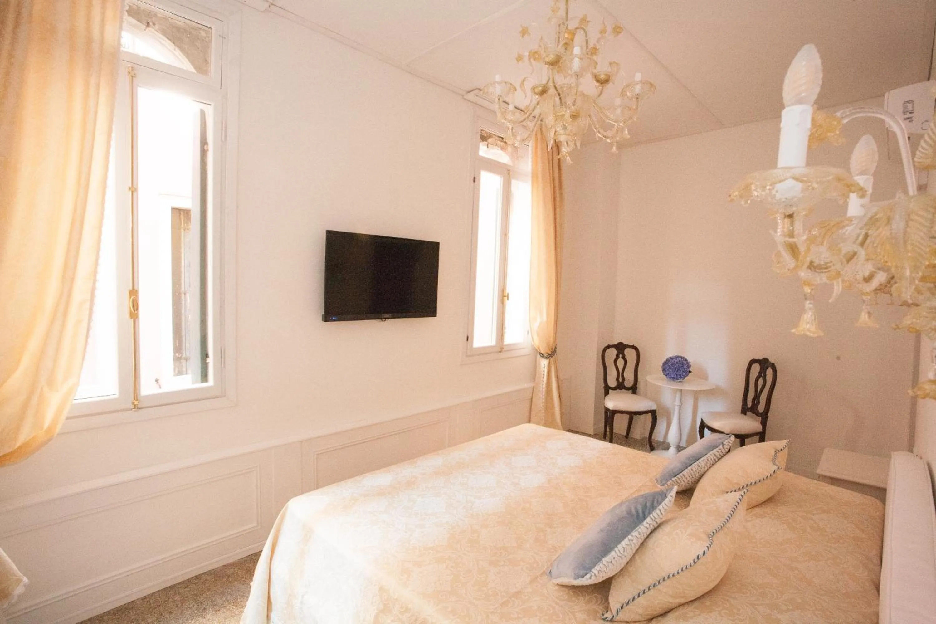 Photo of the whole room, Bed in Antico Mercato