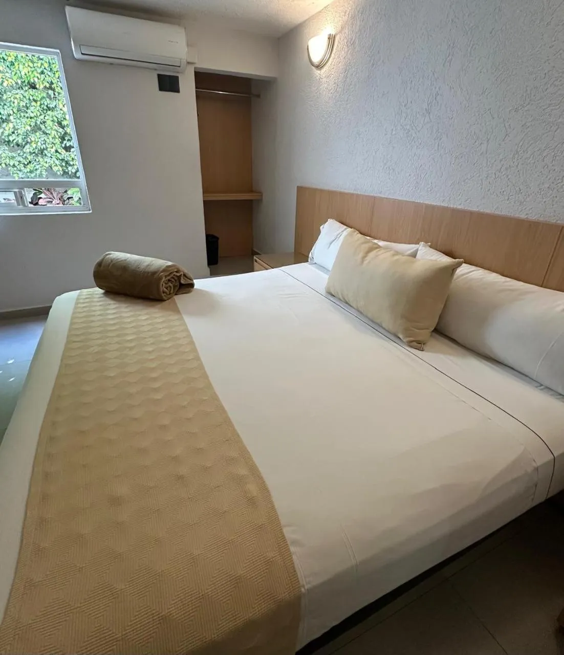 Bed in Hotel Emperador centro Guadalajara y Remodelado