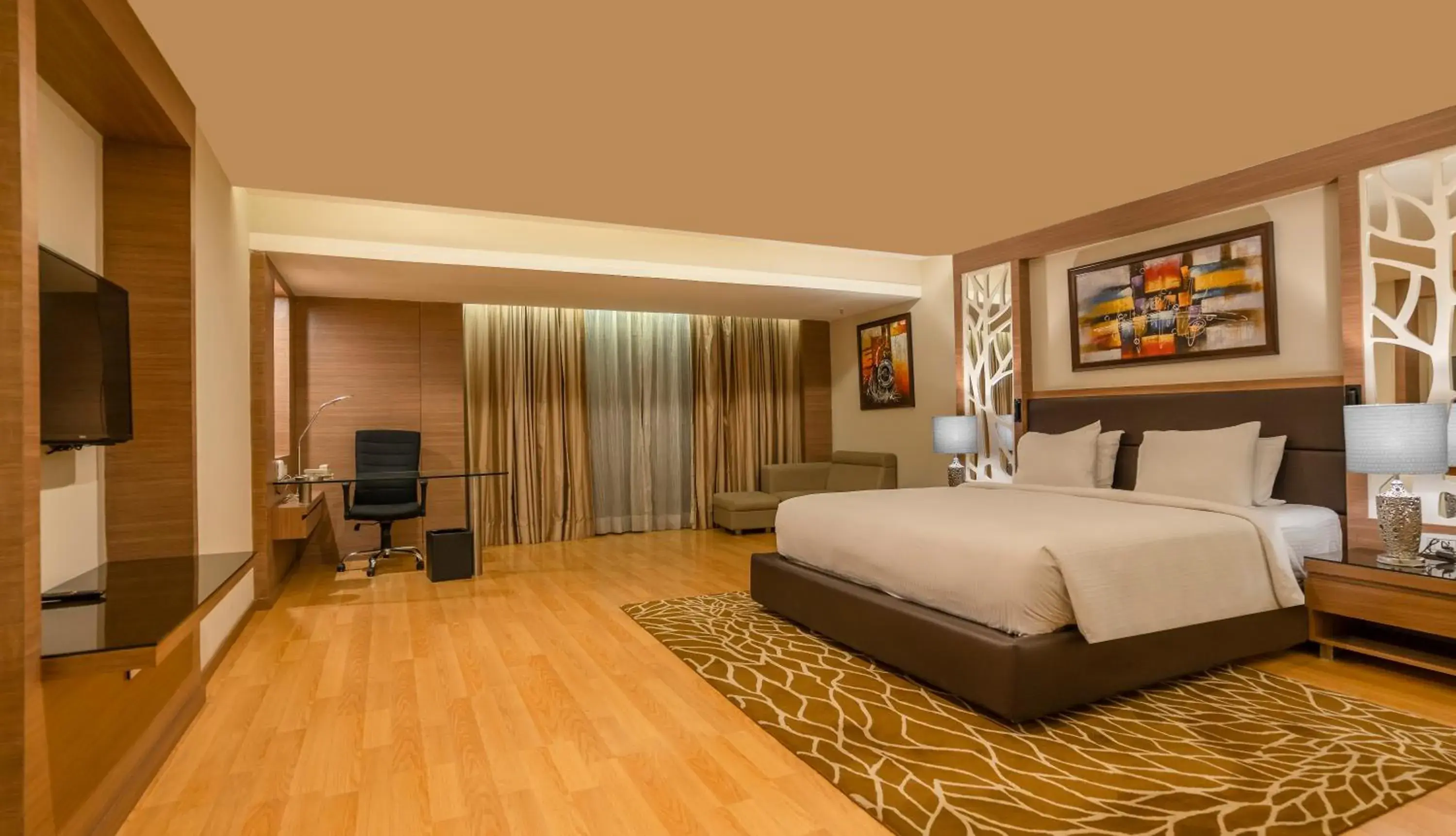 Deluxe Room-Enjoy 20% off on Food & Soft Beverages and Spa in Radisson Udaipur Deluxe Room-Enjoy 20% off on Food & Soft Beverages and Spa in Radisson Udaipur