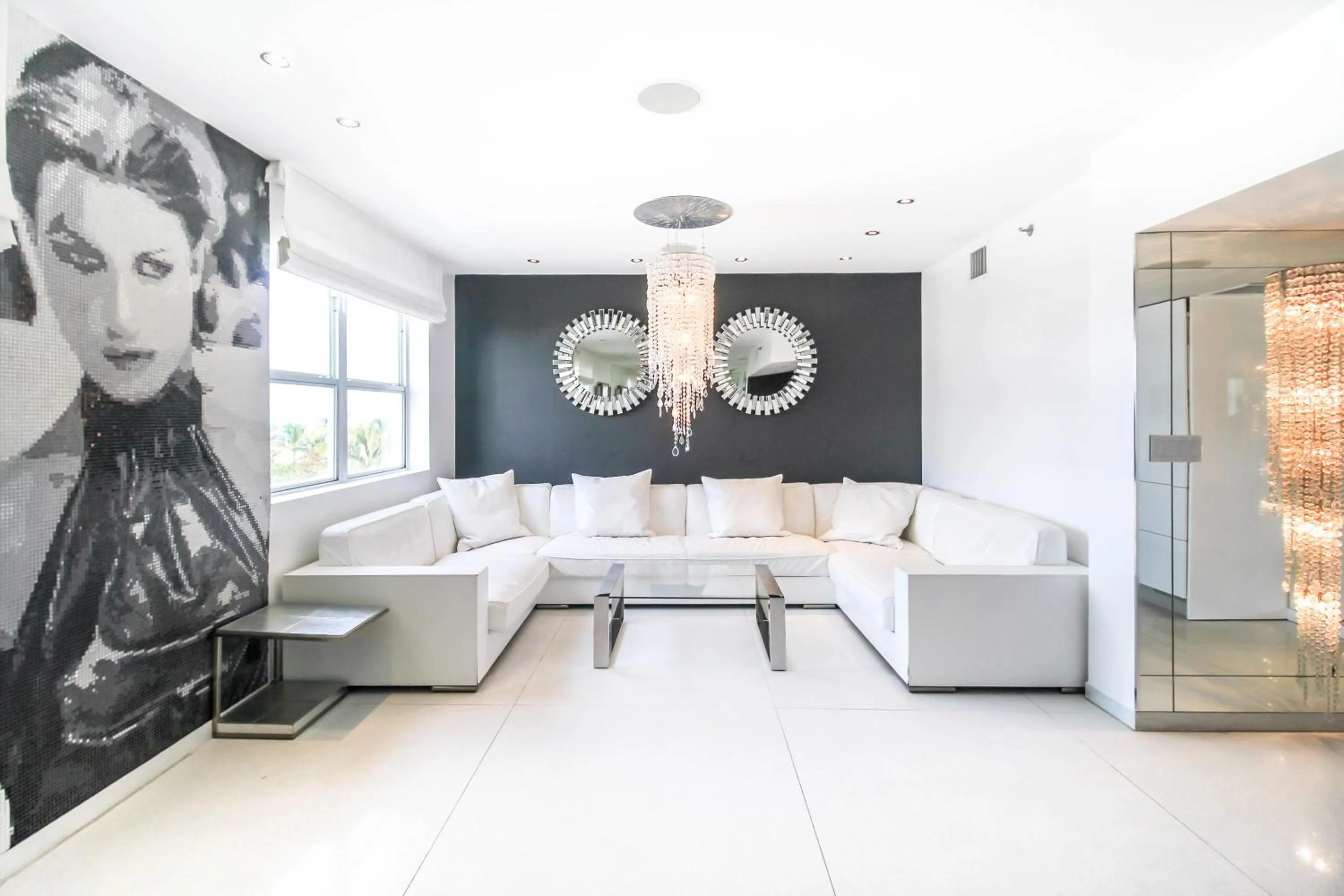 Seating area in Casa Grande Suites on Ocean Drive