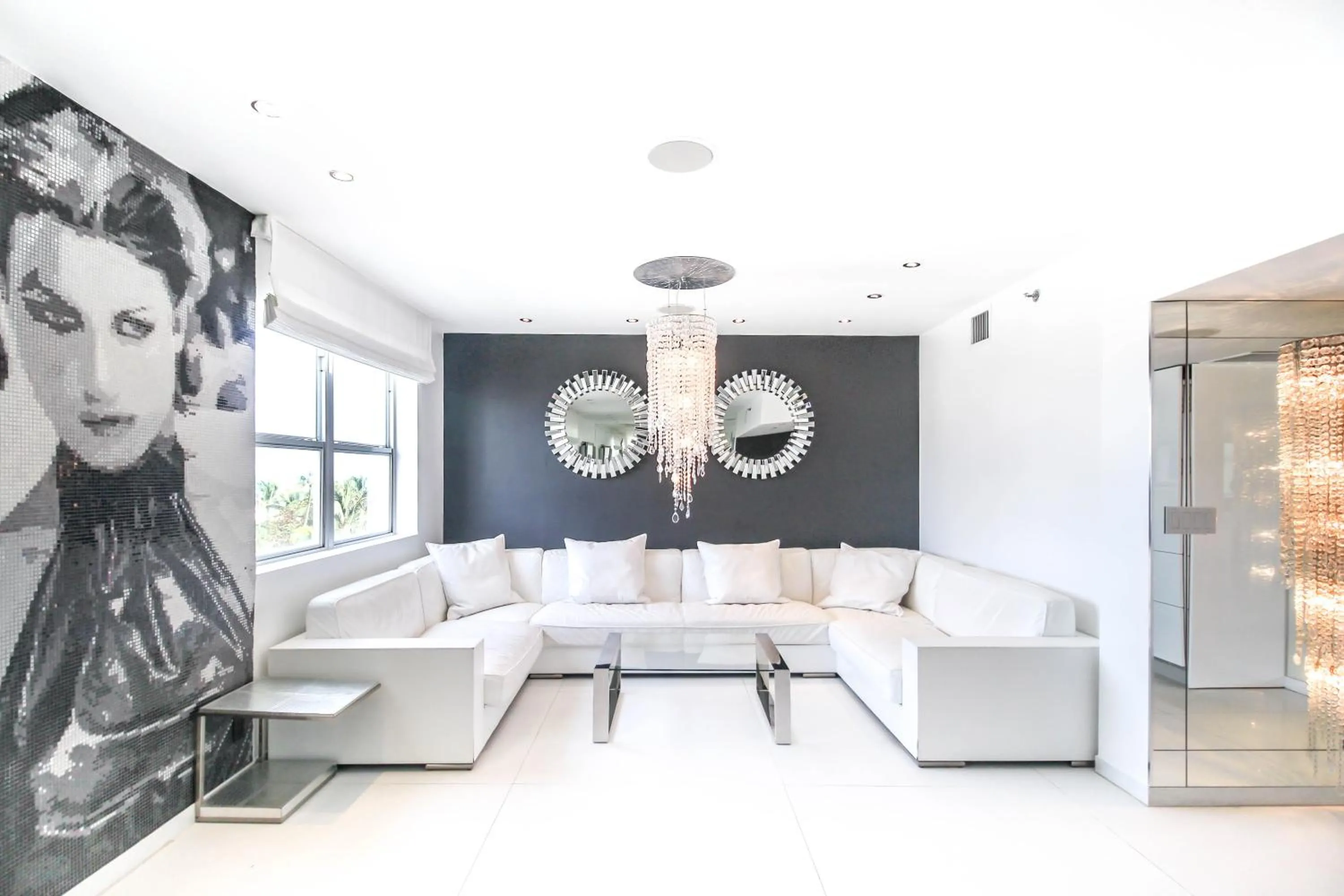 Living room in Casa Grande Suites on Ocean Drive